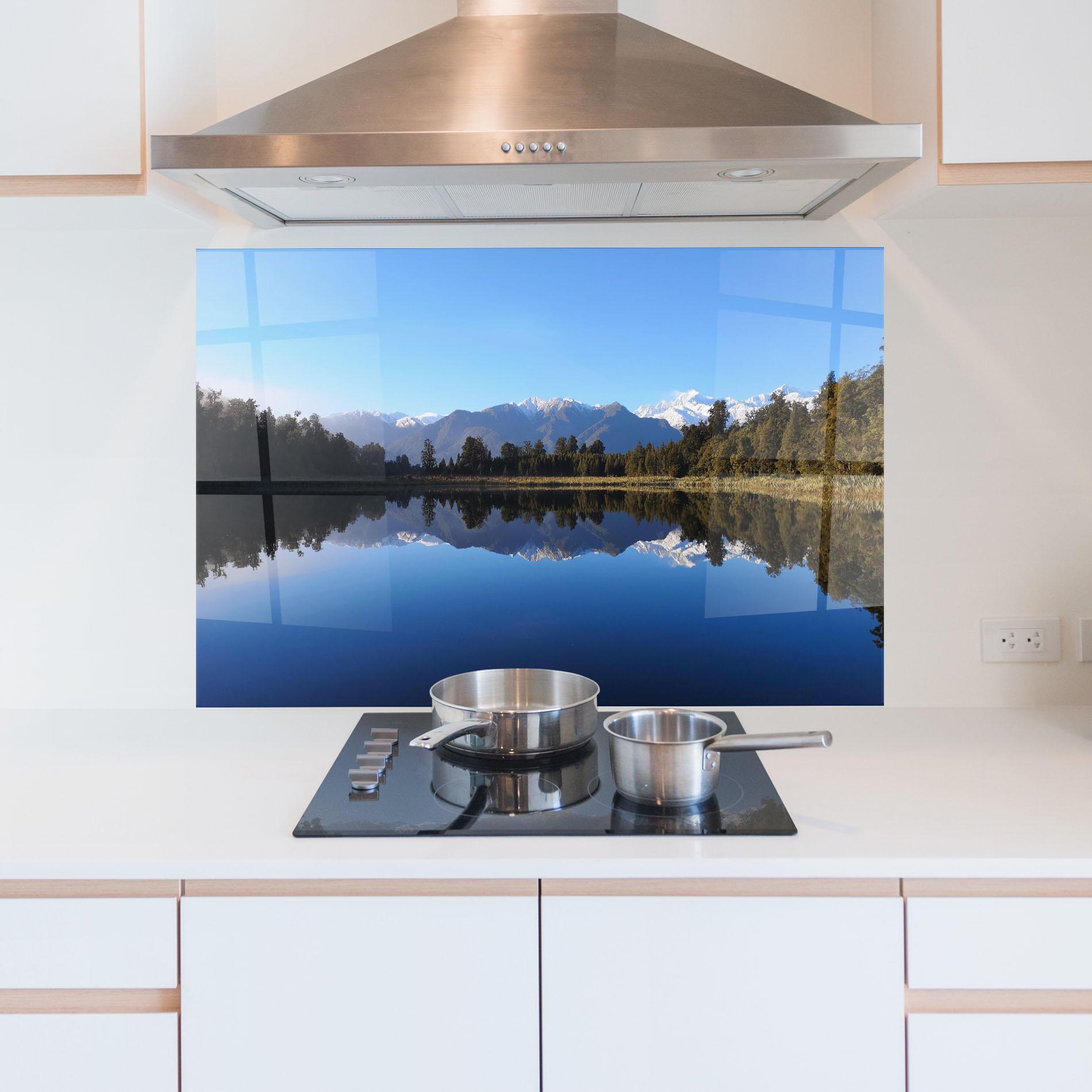 Стъклен панел за кухня Forest View Lake mockup 5