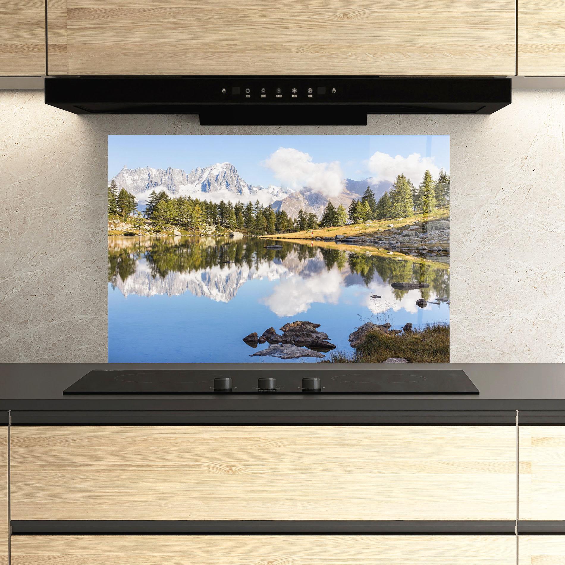 Стъклен панел за кухня Mountain Reflection mockup 3