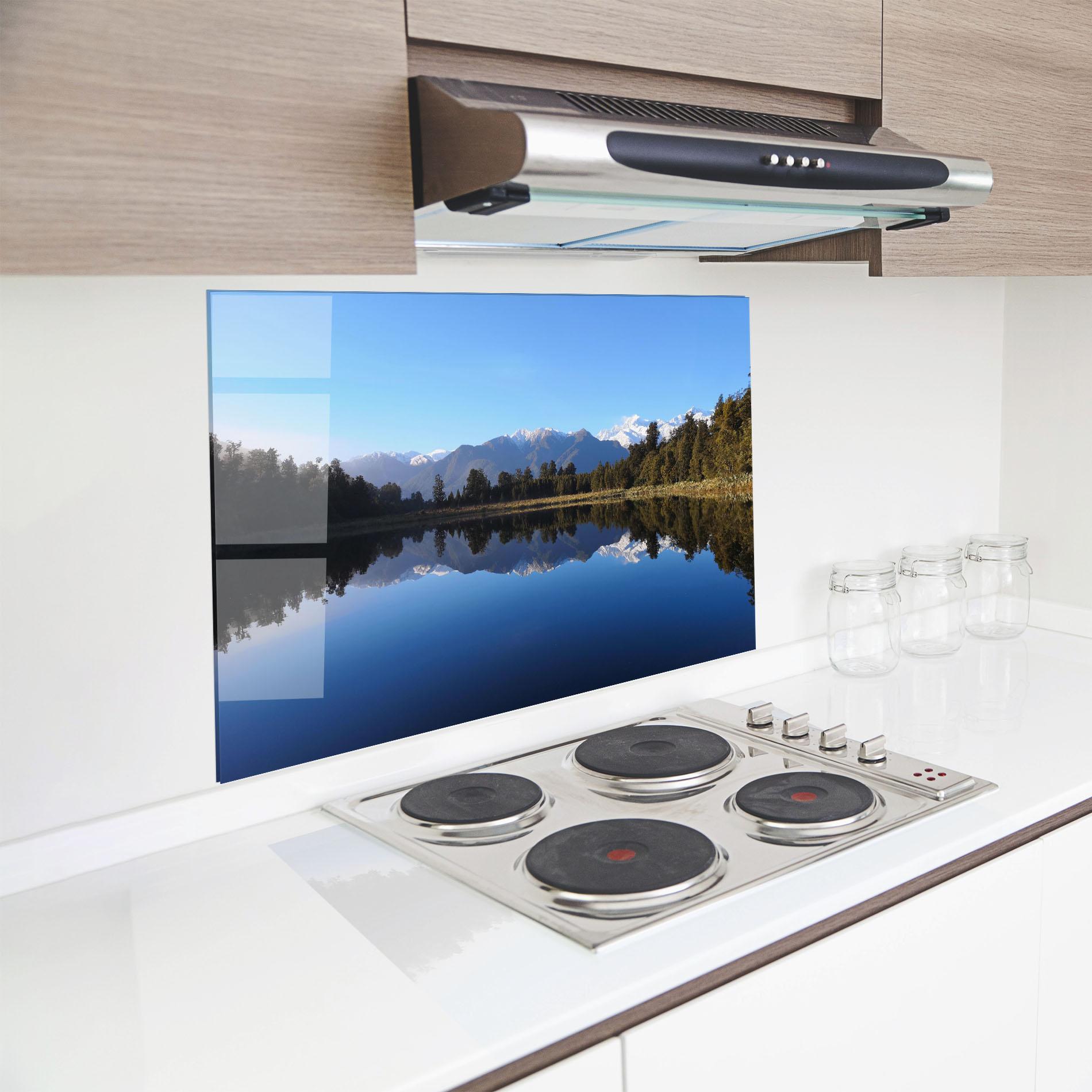 Стъклен панел за кухня Forest View Lake mockup 8