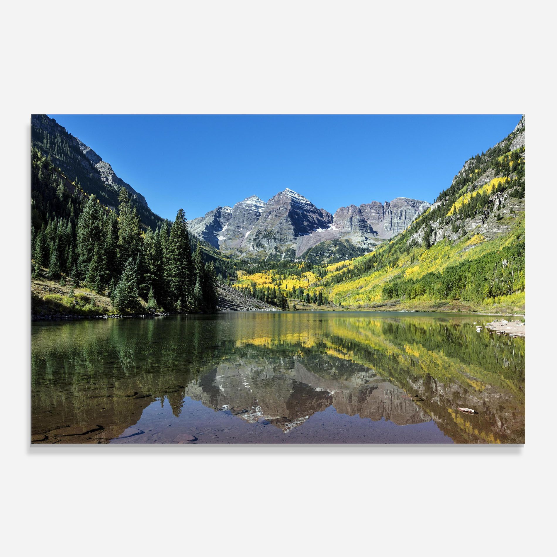 Lake Green Mountain mockup 0