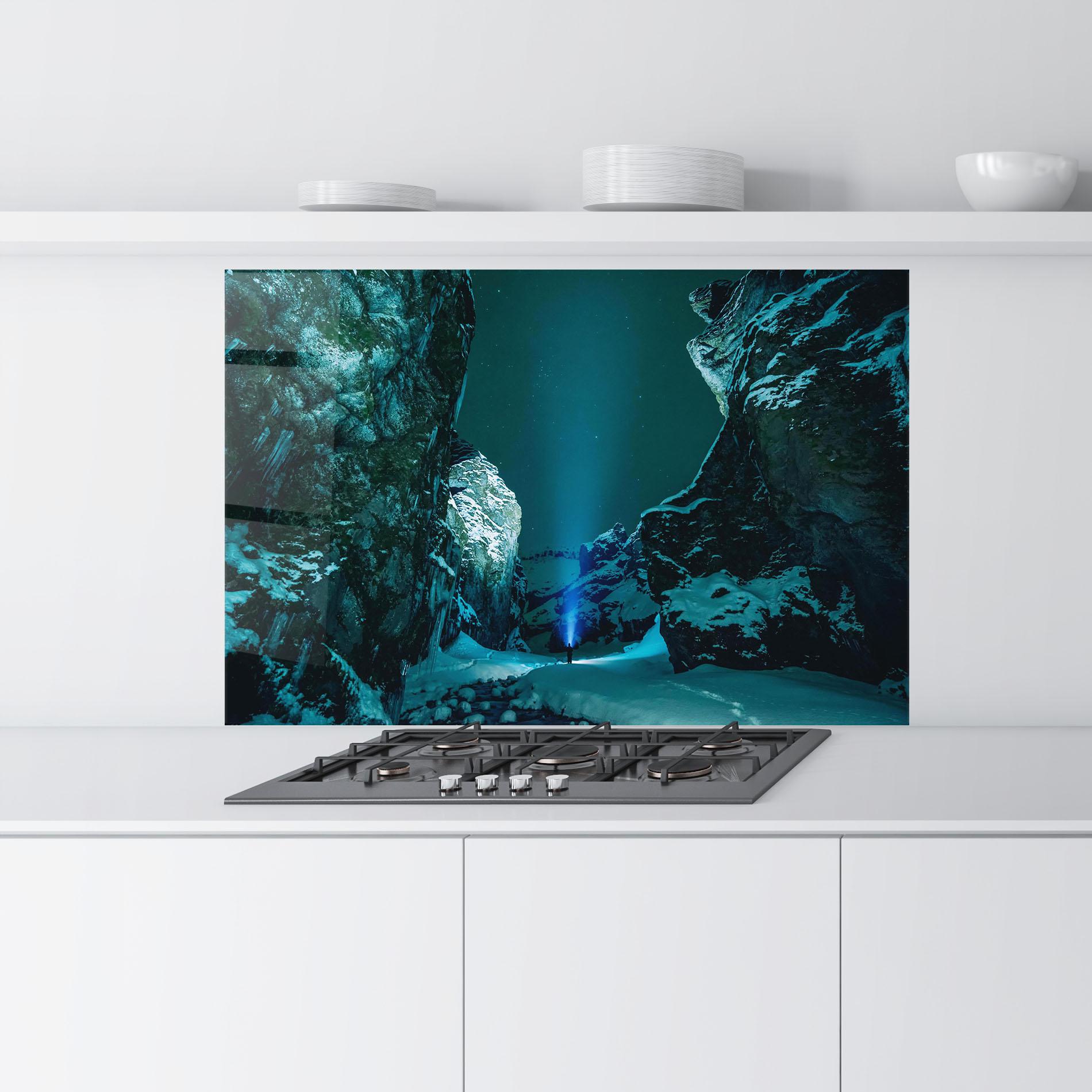 Стъклен панел за кухня Green Light Mountain mockup 9