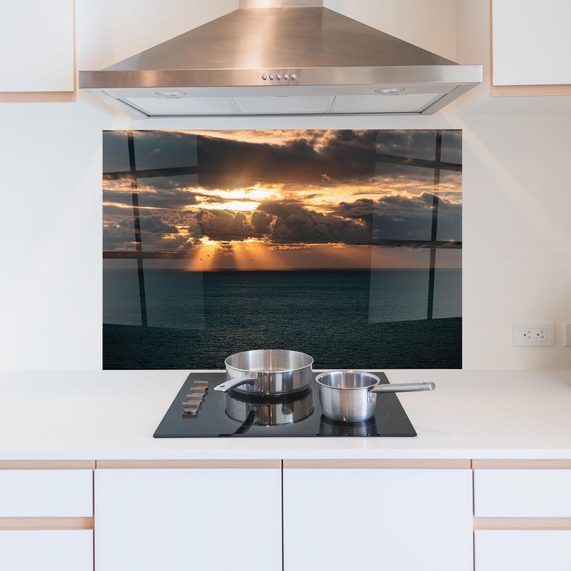 Стъклен панел за кухня Cloudy Sunrise mockup 5