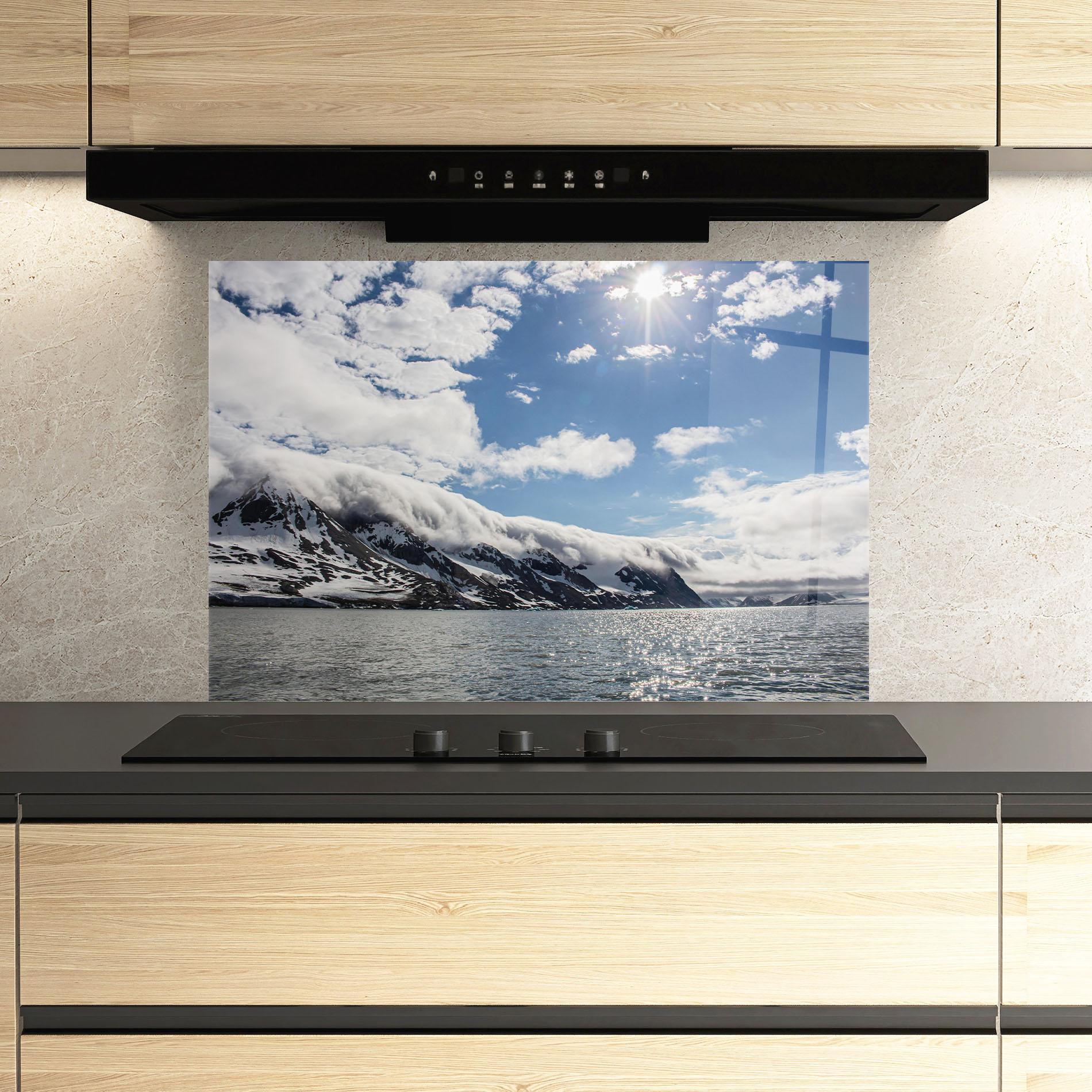 Стъклен панел за кухня Clouds Over Ice mockup 3