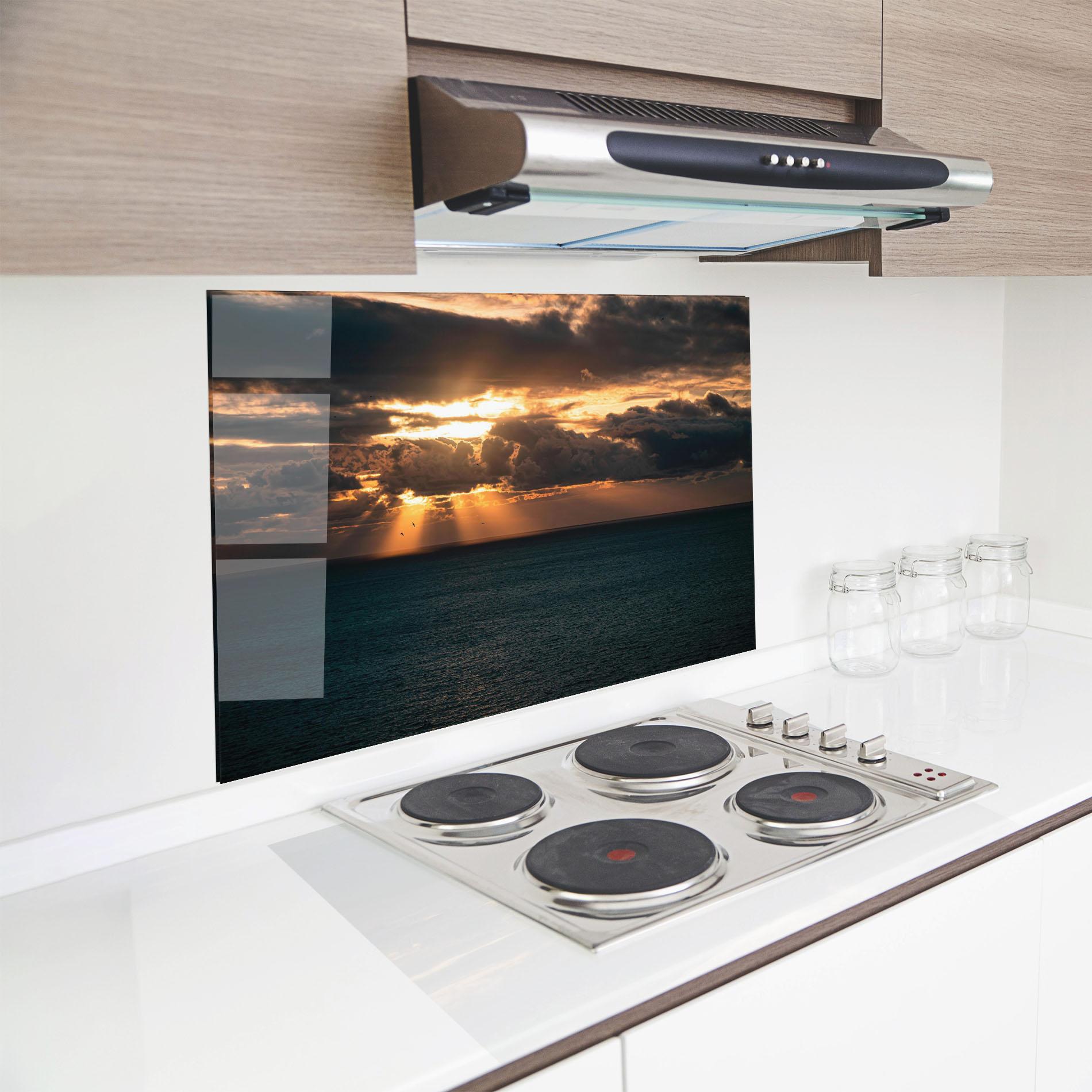 Стъклен панел за кухня Cloudy Sunrise mockup 8