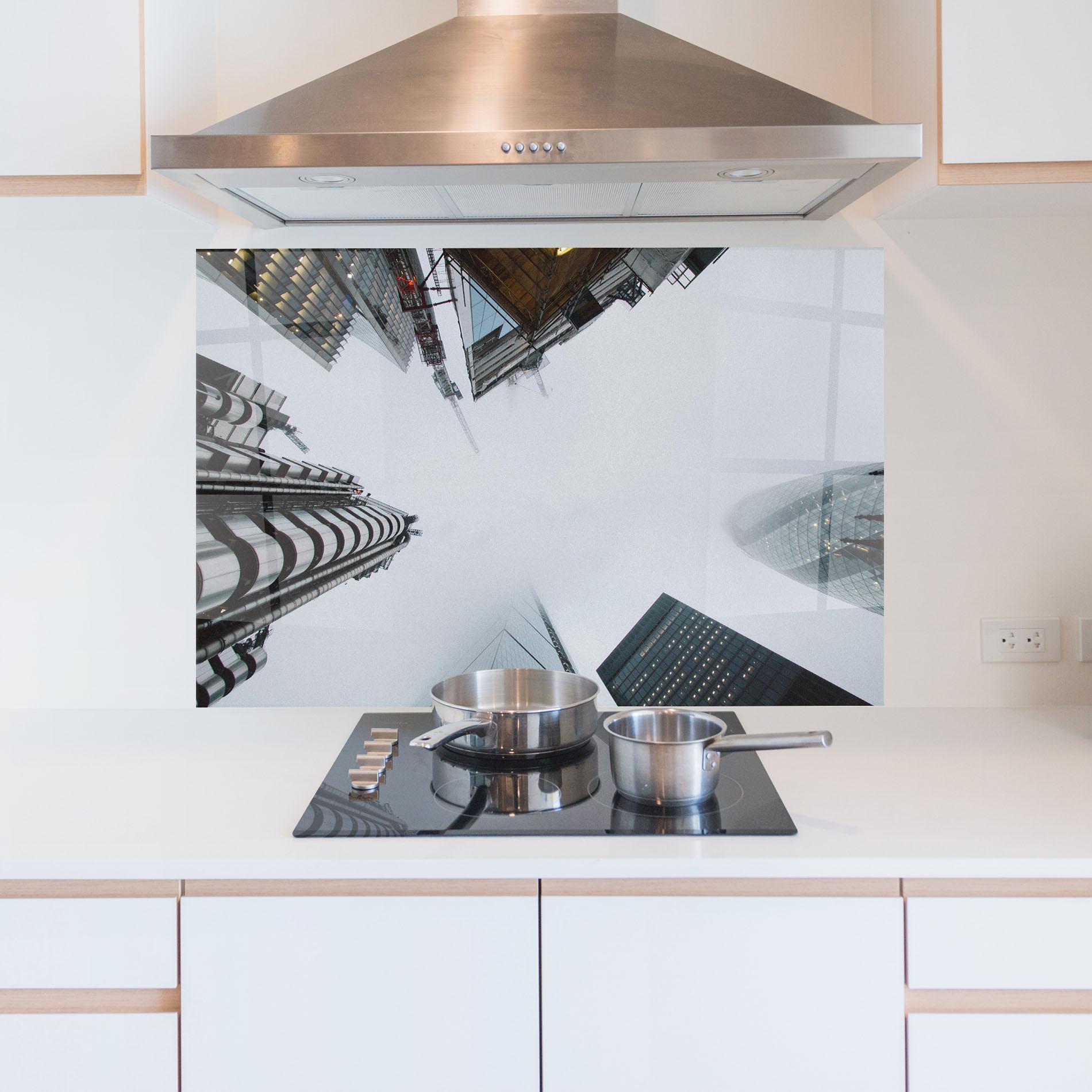 Стъклен панел за кухня Foggy Sky Tower mockup 5