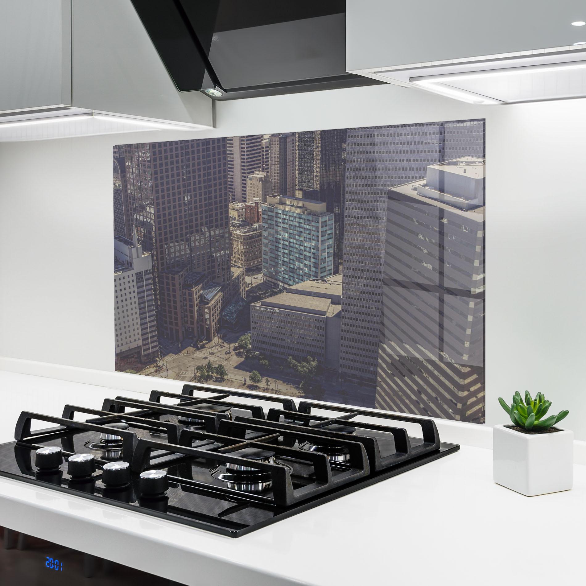 Стъклен панел за кухня Cream Light Building mockup 6