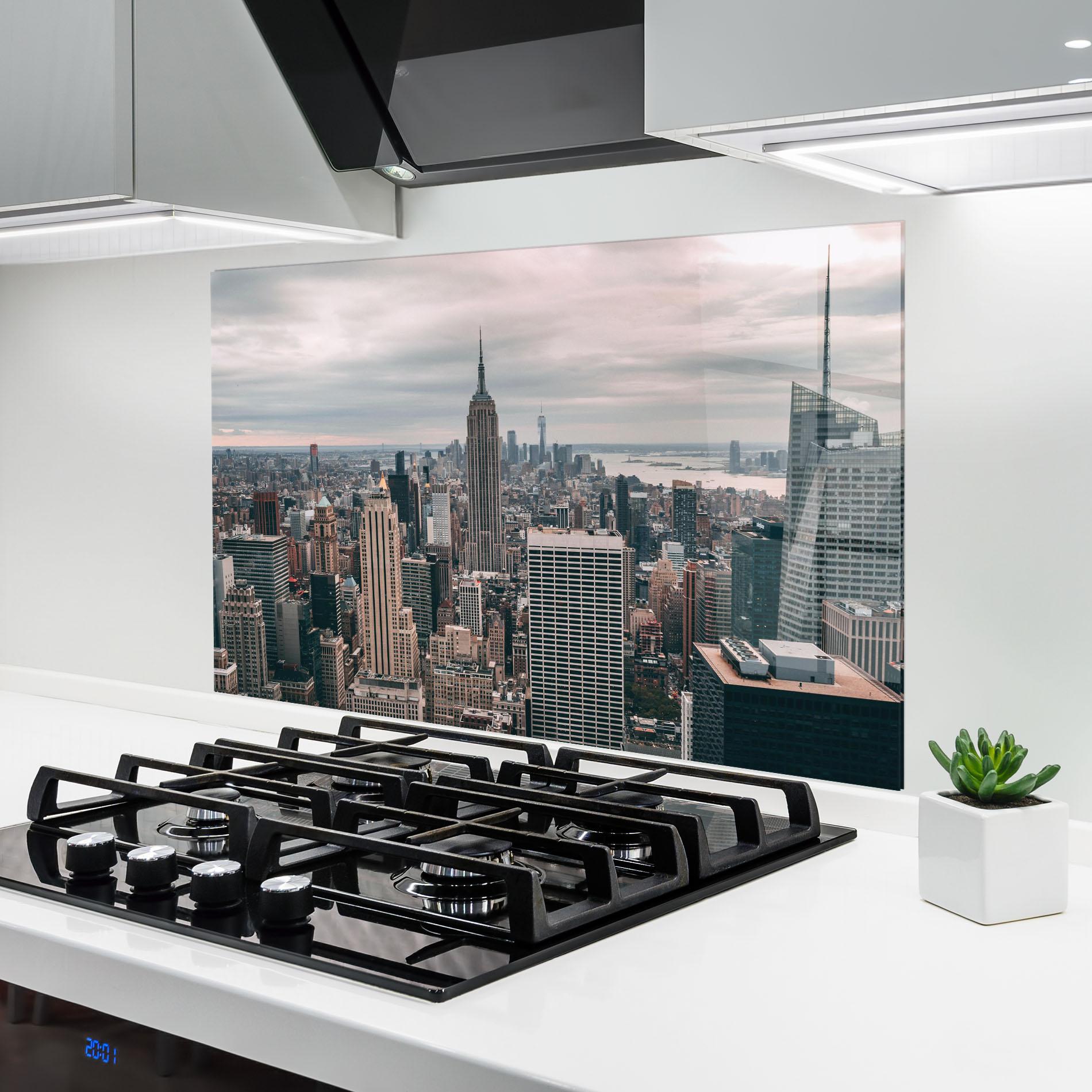Стъклен панел за кухня High View Building mockup 6