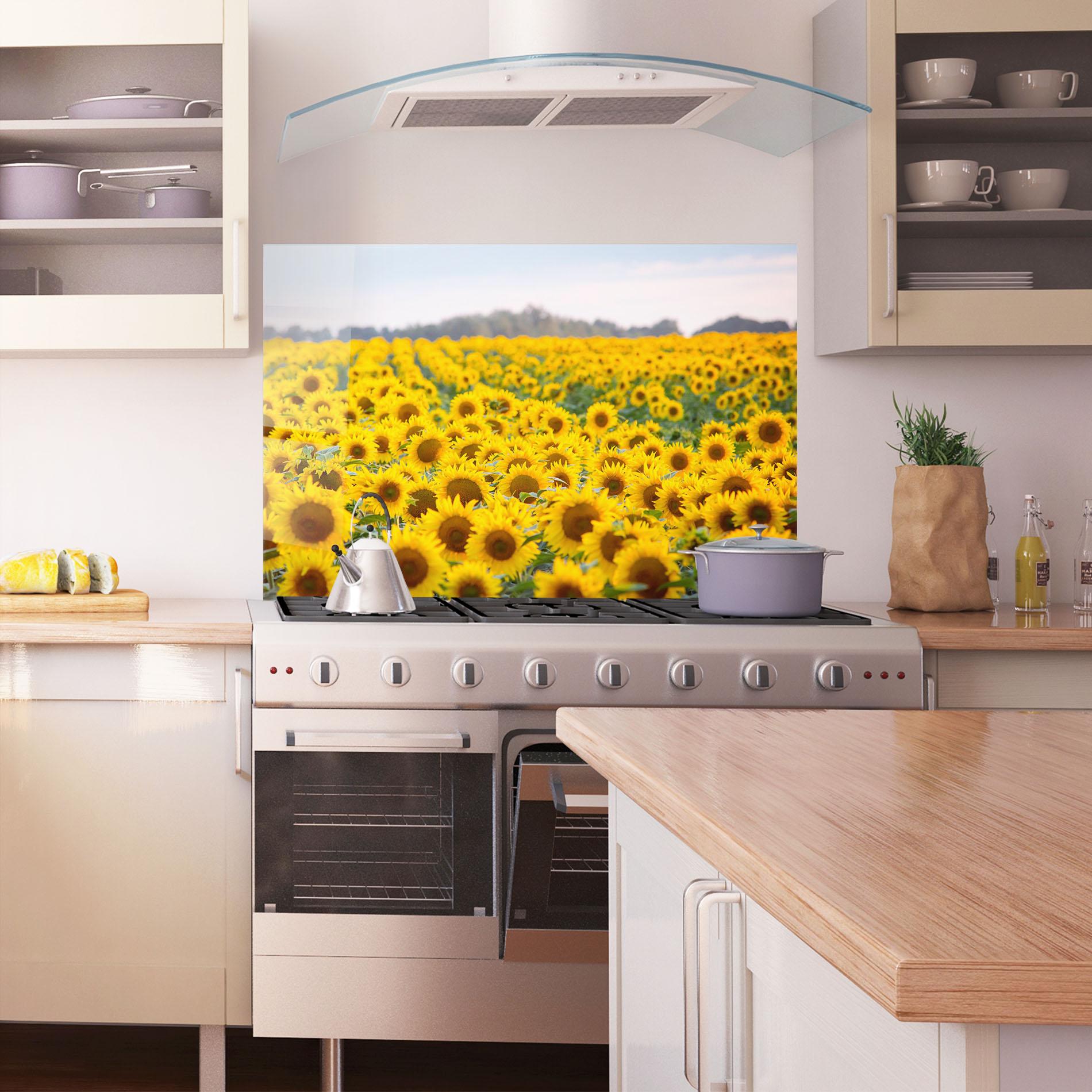 Стъклен панел за кухня Blooming Sunflowers mockup 1