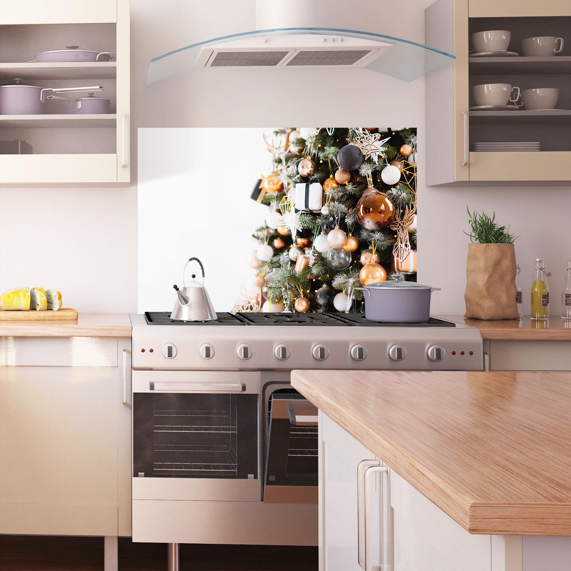 Стъклен панел за кухня Christmas Tree Close Up mockup 1