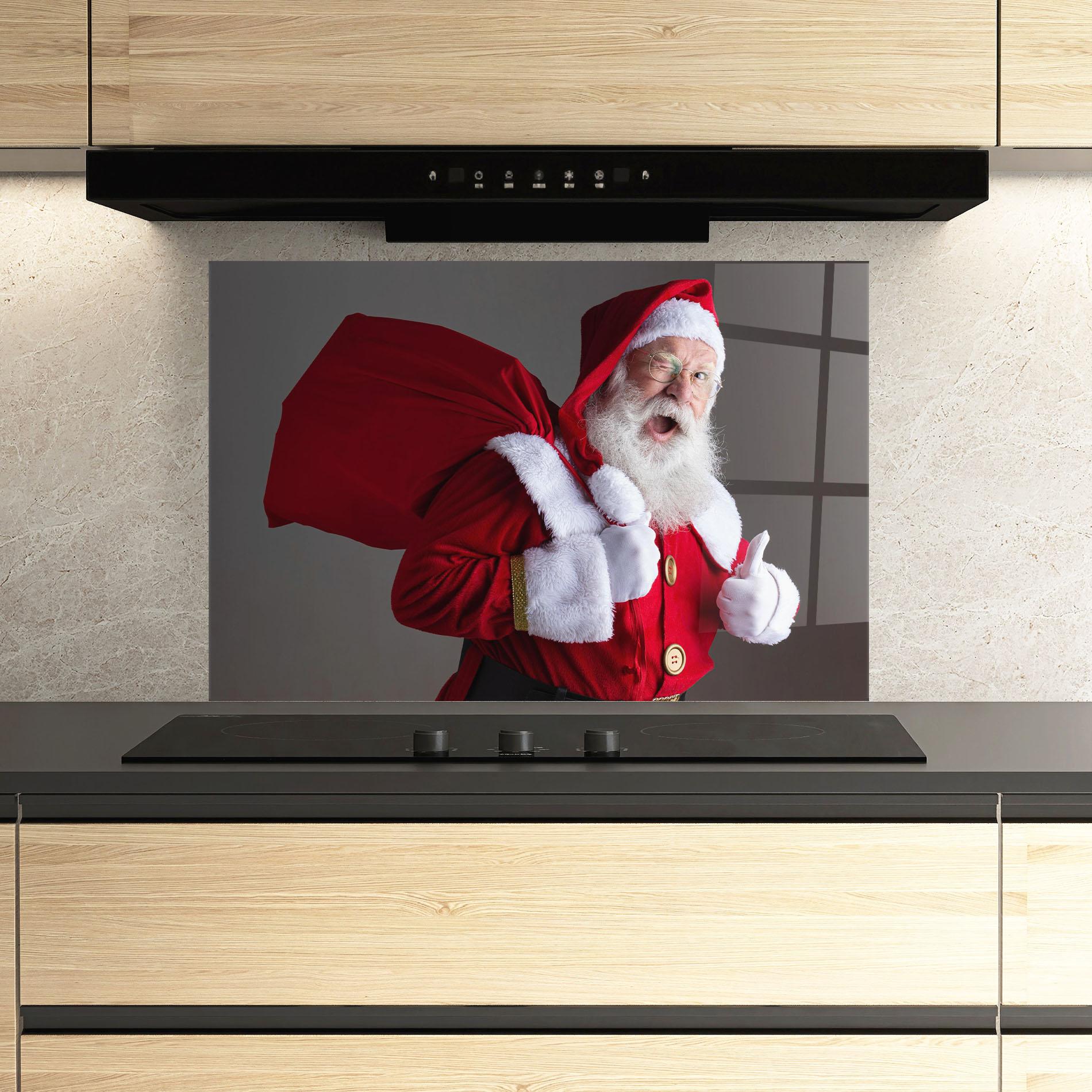 Стъклен панел за кухня Santa Smiling mockup 3