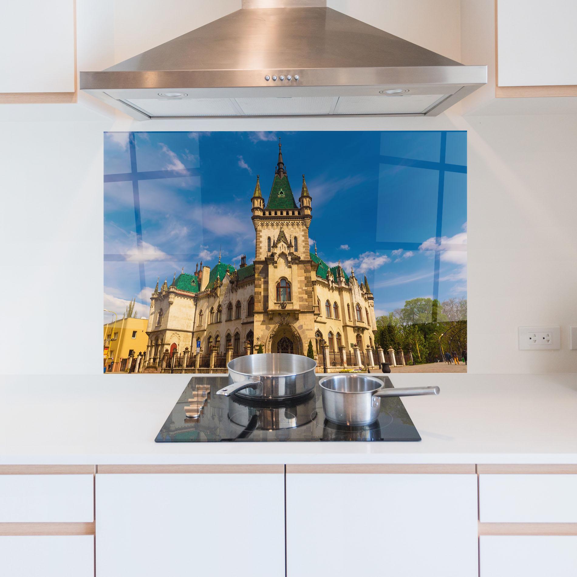 Стъклен панел за кухня Jakabov Palace Slovakia mockup 5