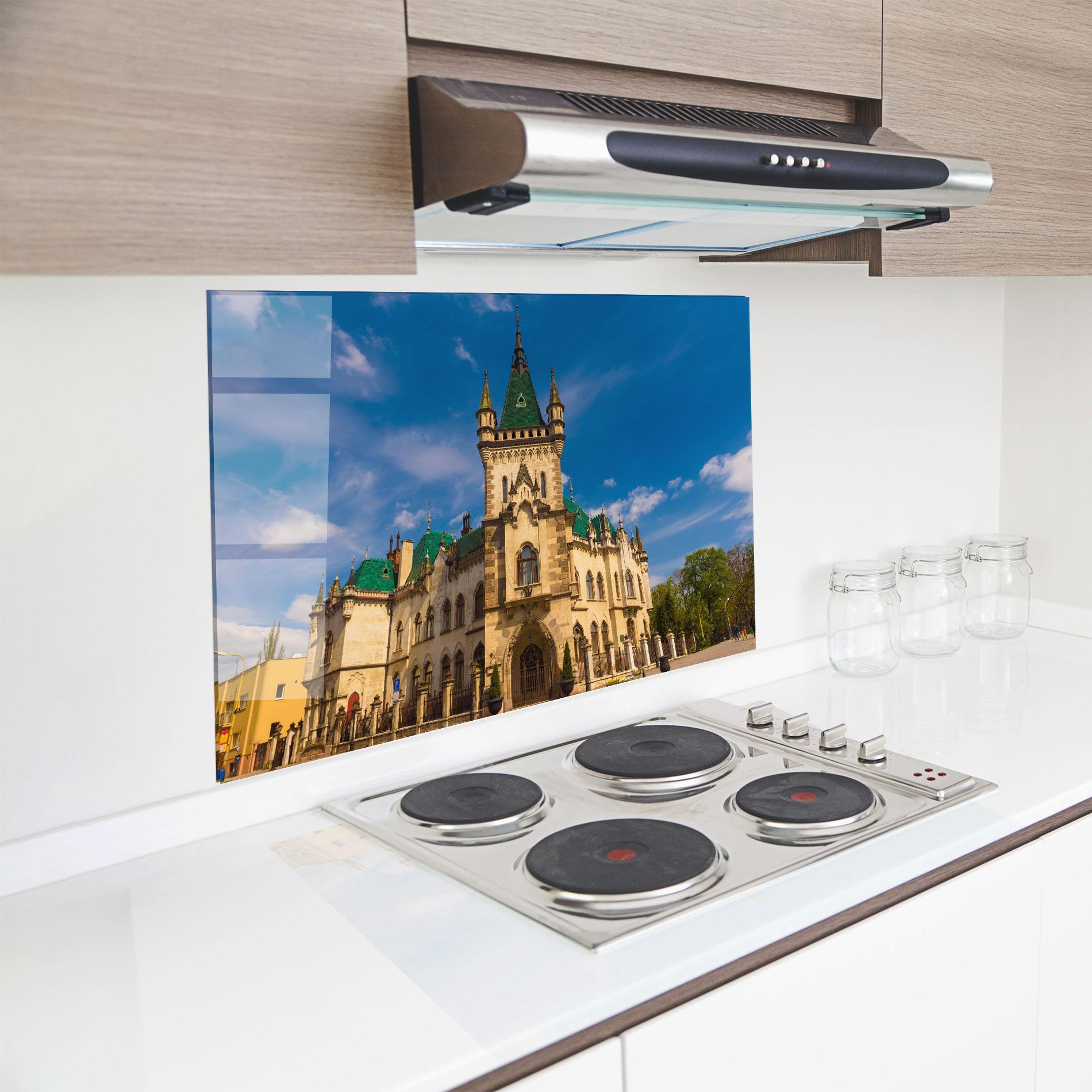 Стъклен панел за кухня Jakabov Palace Slovakia mockup 8
