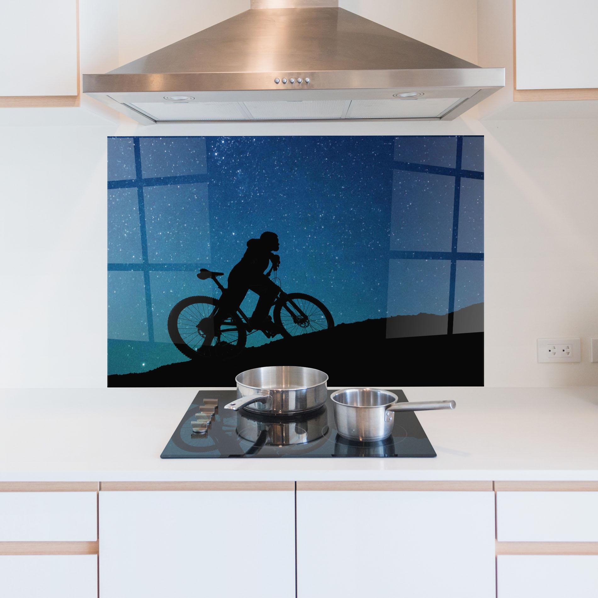 Стъклен панел за кухня Bike Blast mockup 5