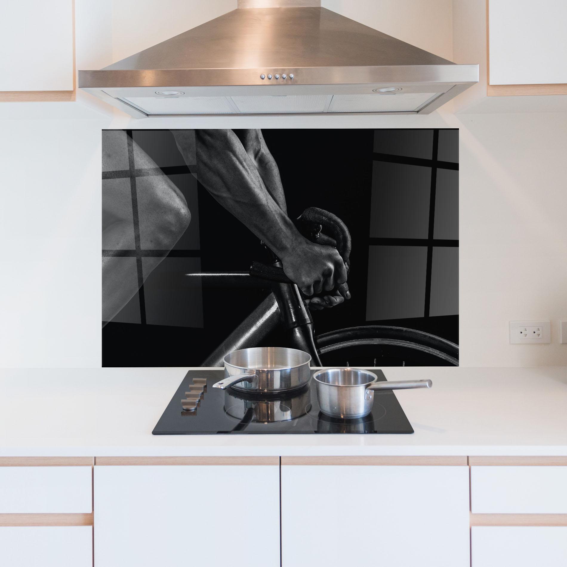 Стъклен панел за кухня Bike Burst mockup 5