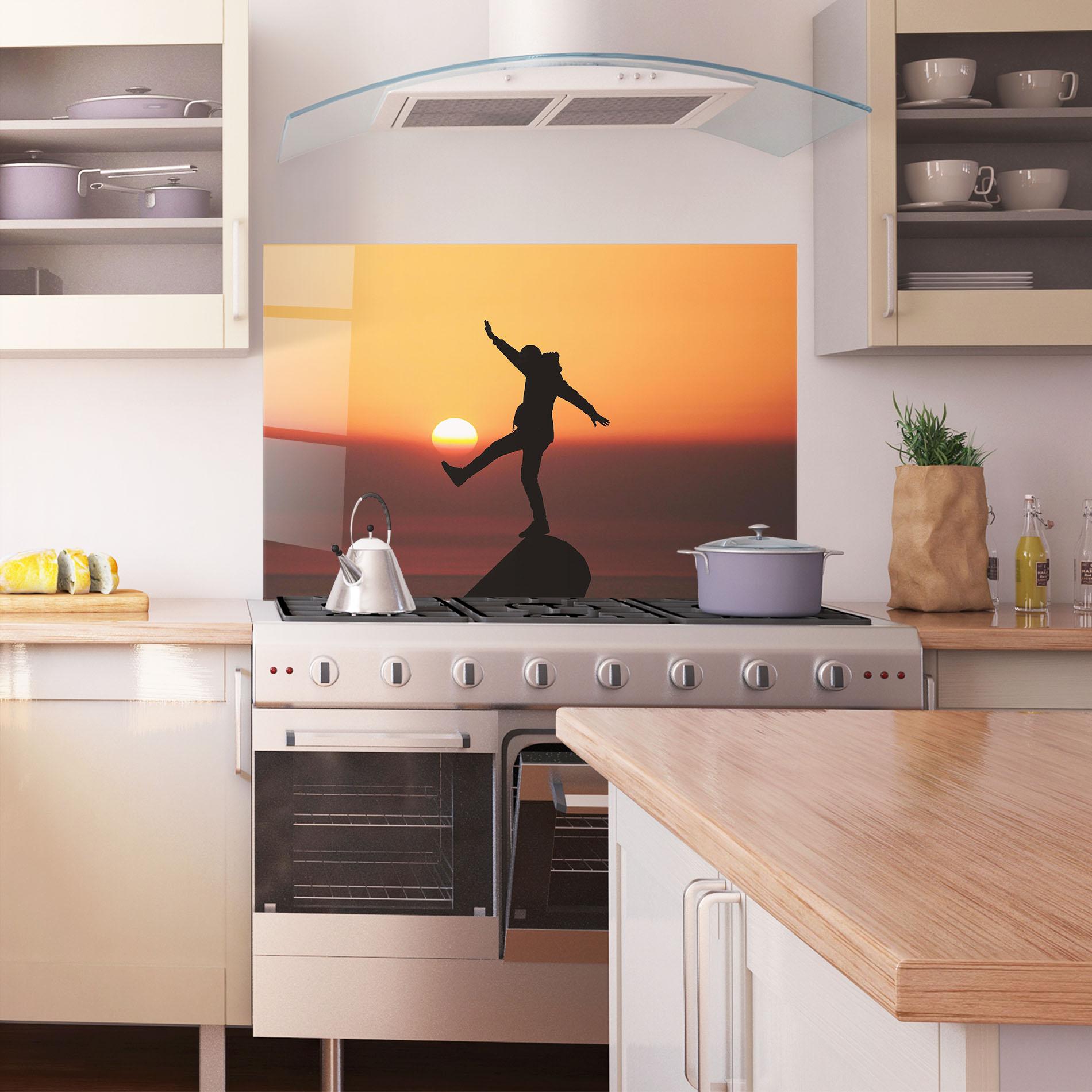 Стъклен панел за кухня Football With The Sun mockup 1