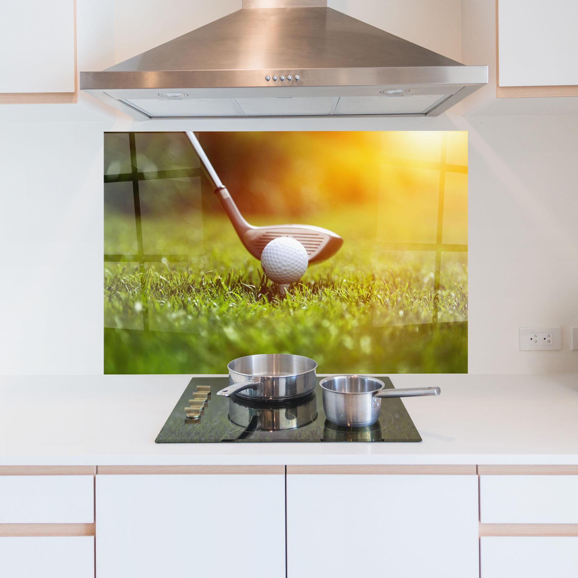 Стъклен панел за кухня Close Up Golf Ball mockup 5