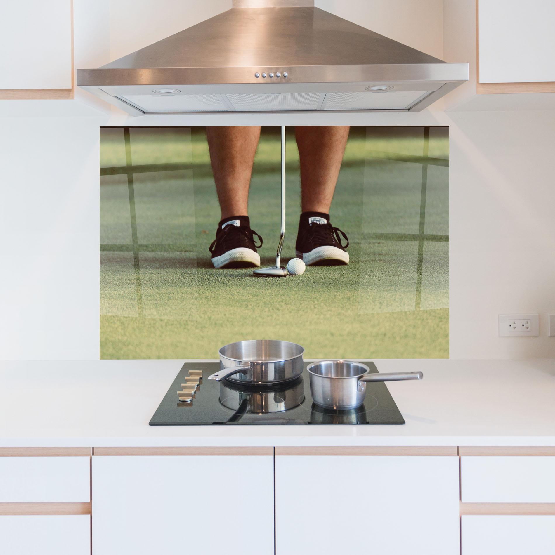 Стъклен панел за кухня Converse Golf Ball mockup 5