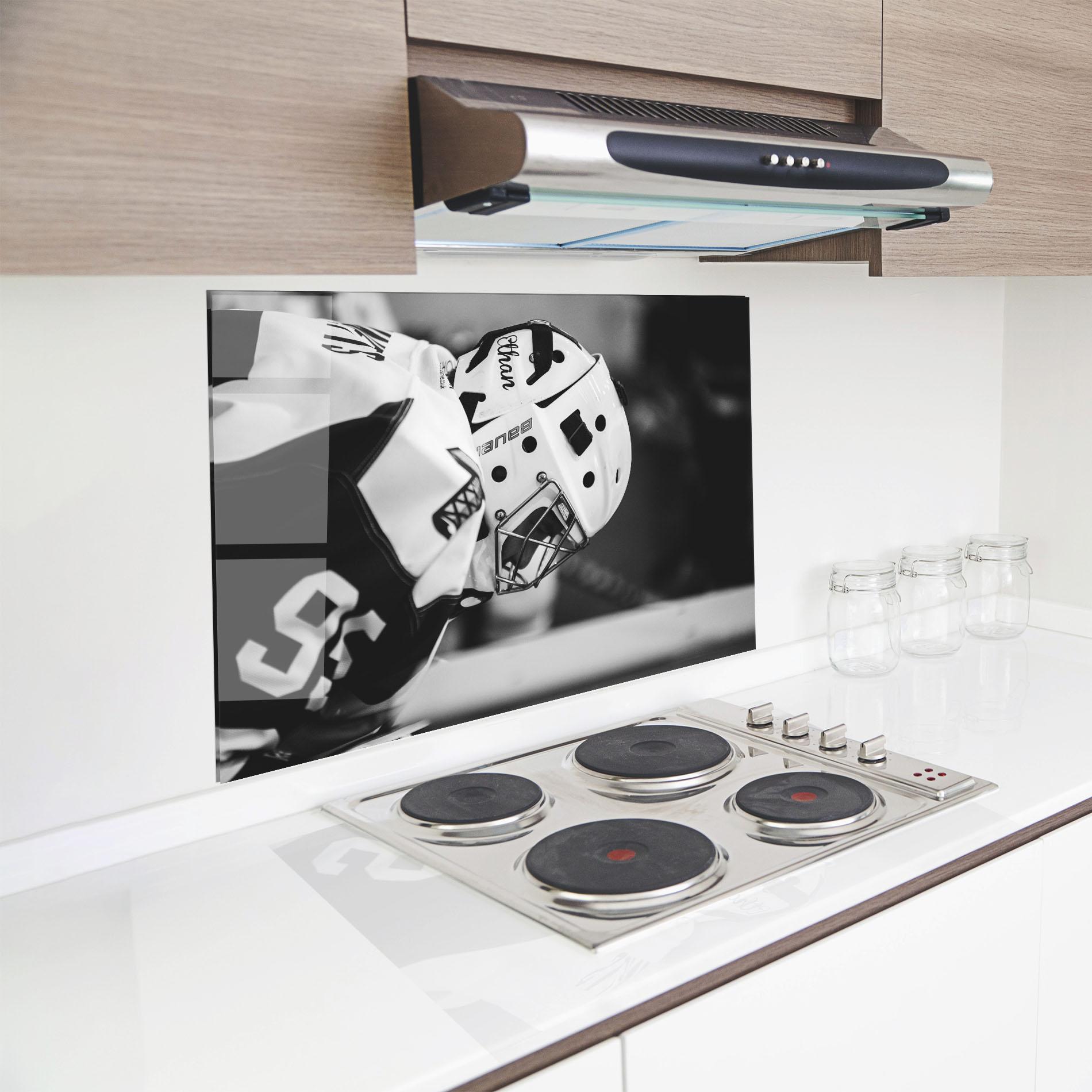 Стъклен панел за кухня Black White Hockey mockup 8