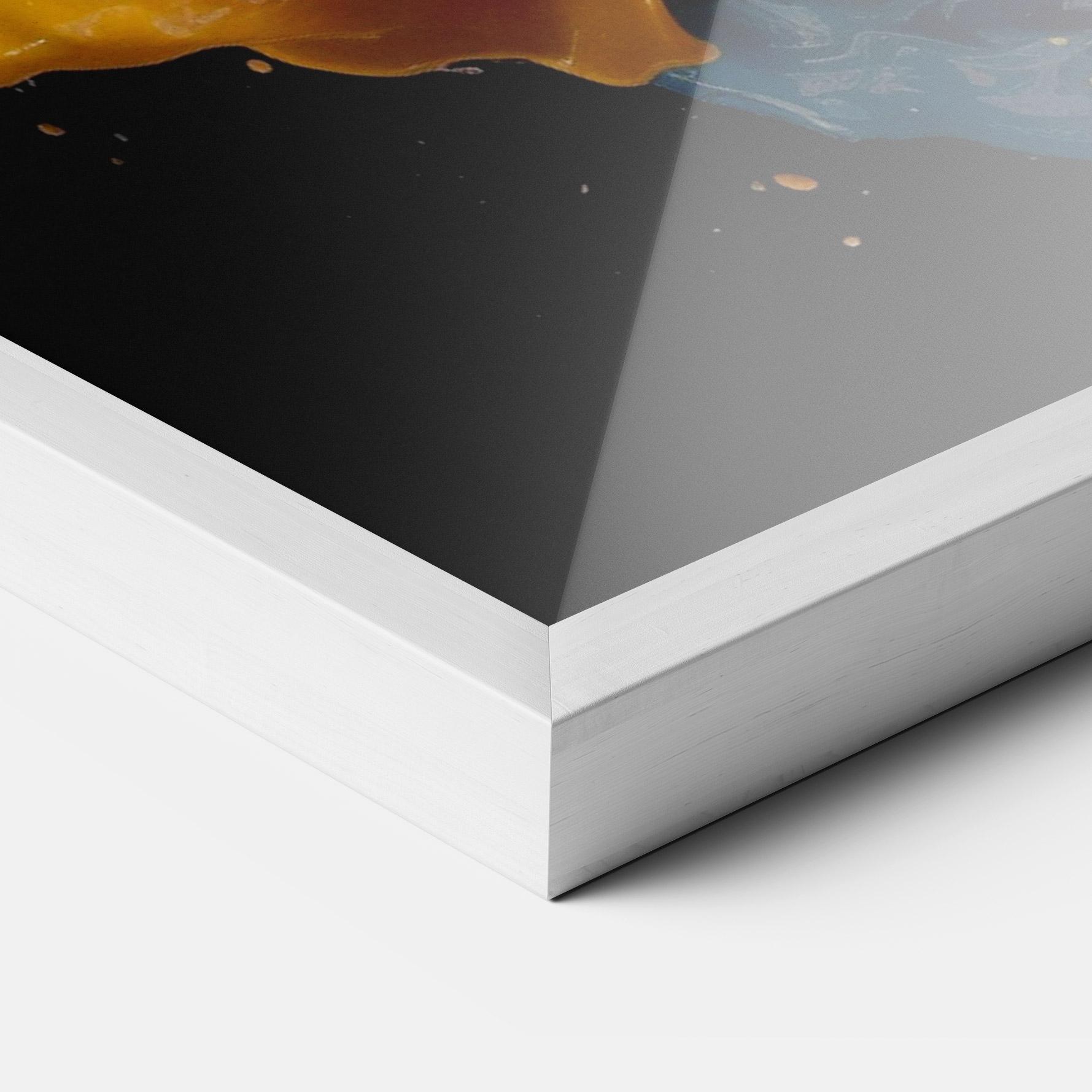 Рамкиран постер Colors Splashing mockup 3