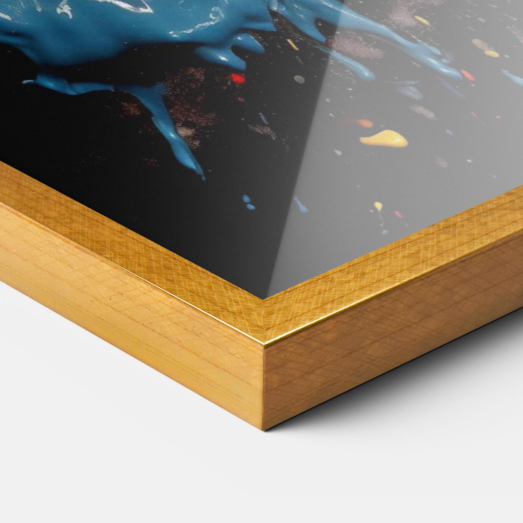 Рамкиран постер Floating Color Splash mockup 3