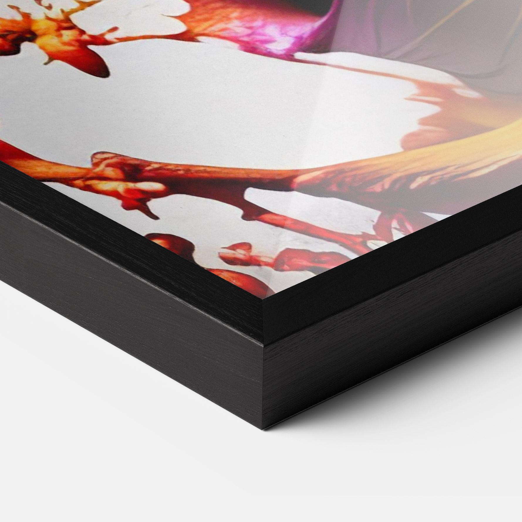 Рамкиран постер Purple Blue Splash mockup 3