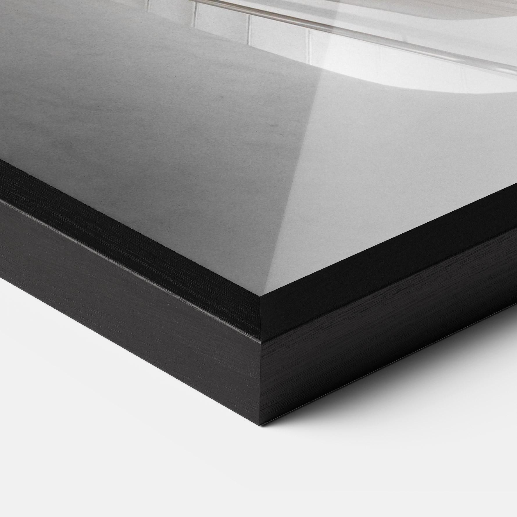 Рамкиран постер White Stairs Spiral mockup 3