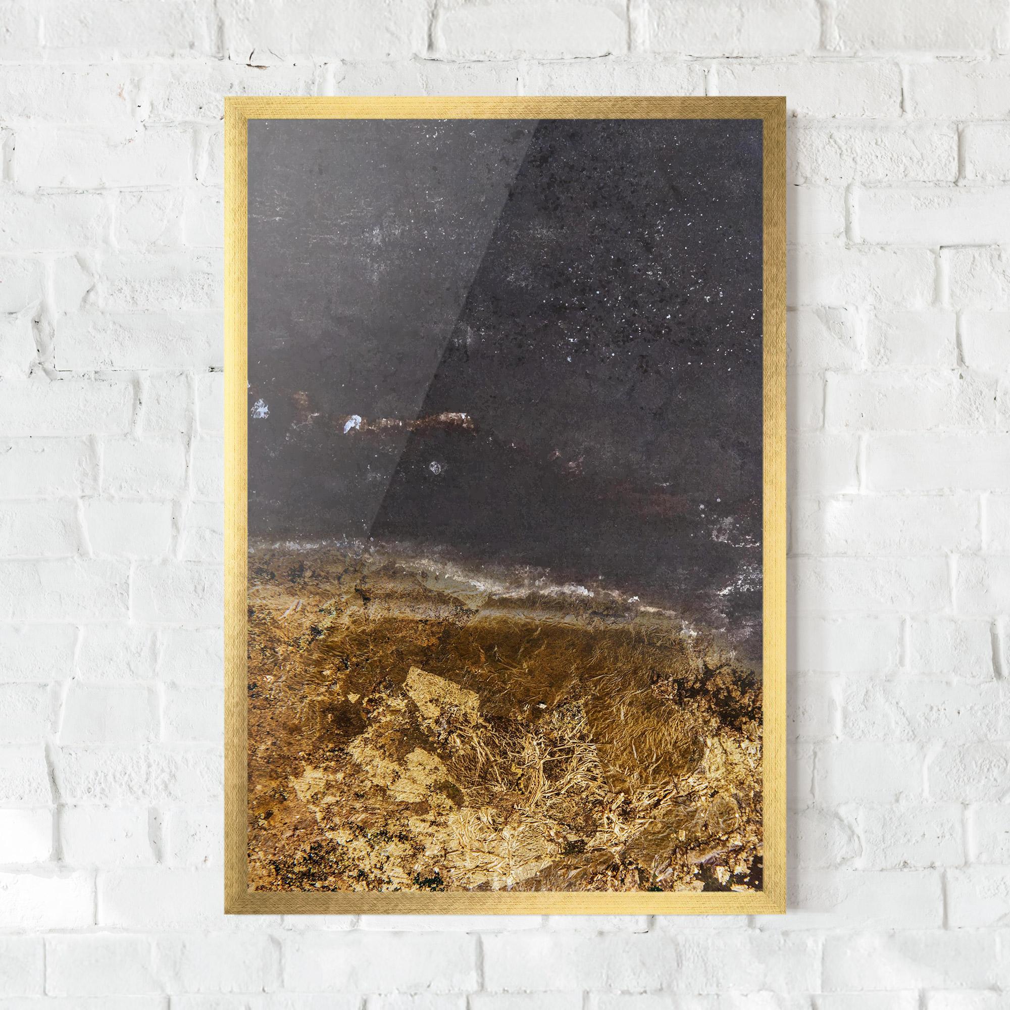 Рамкиран постер Gold Dark Grey mockup 0