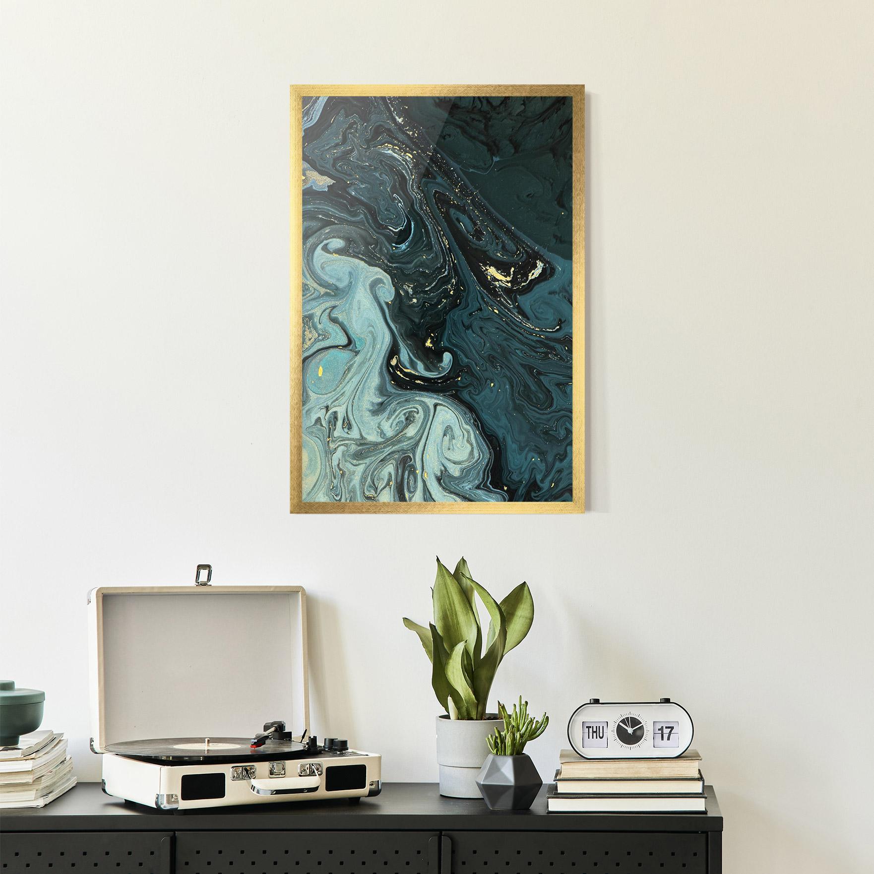 Рамкиран постер Dark Blue Golden Marble mockup 2