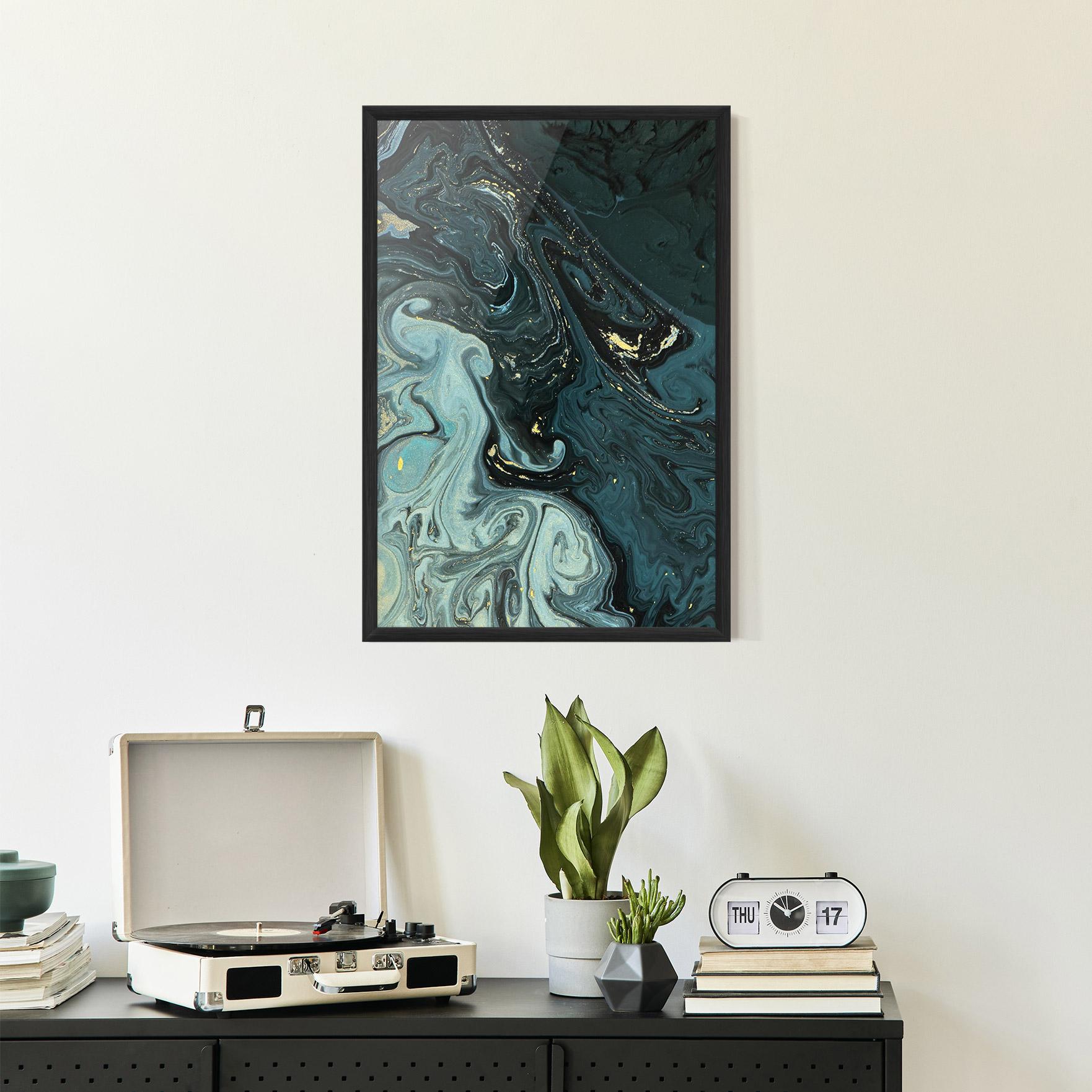 Рамкиран постер Dark Blue Golden Marble mockup 2