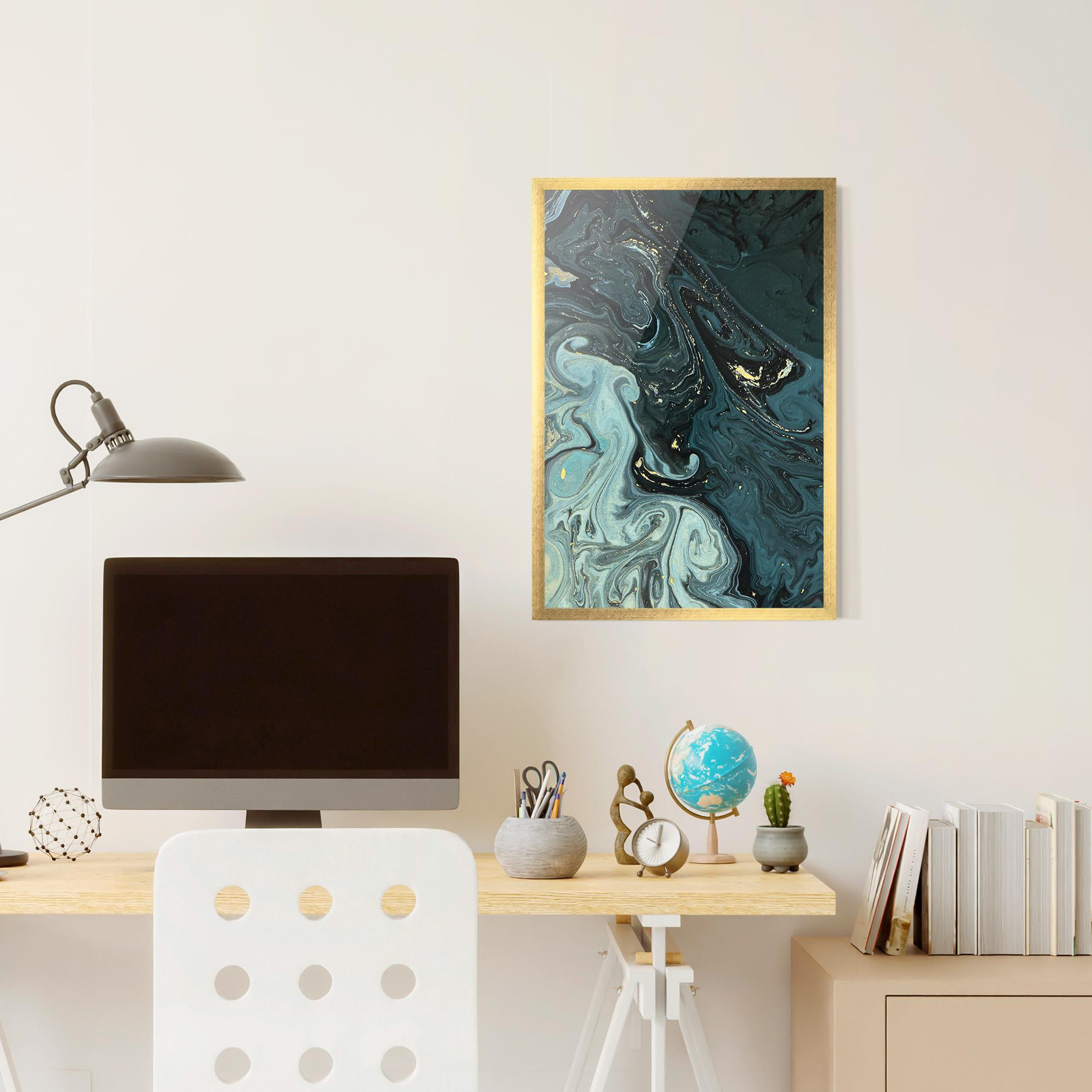 Рамкиран постер Dark Blue Golden Marble mockup 6