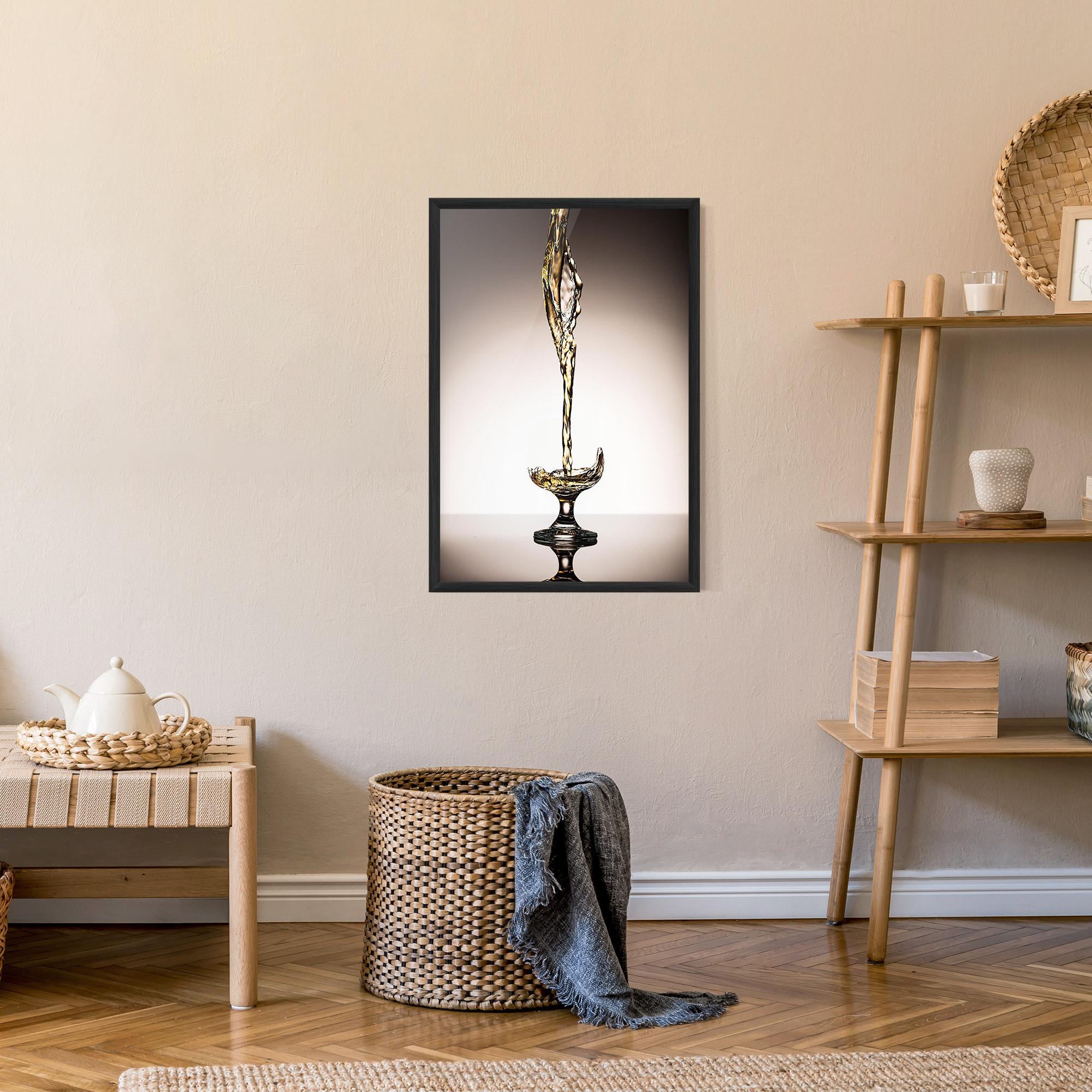 Рамкиран постер White Wine Splash mockup 9