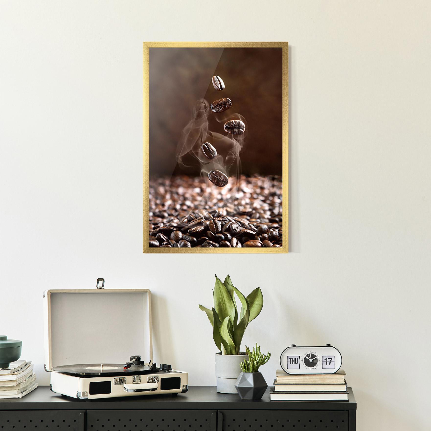 Рамкиран постер Close Up Falling Beans mockup 2