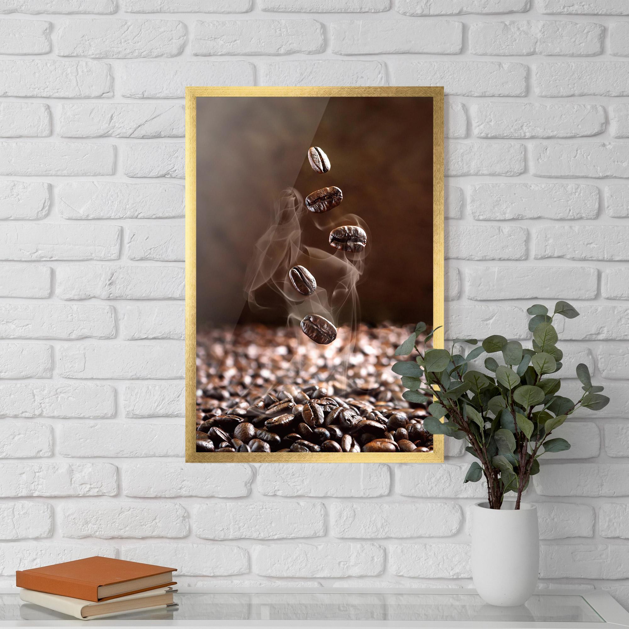 Рамкиран постер Close Up Falling Beans mockup 5