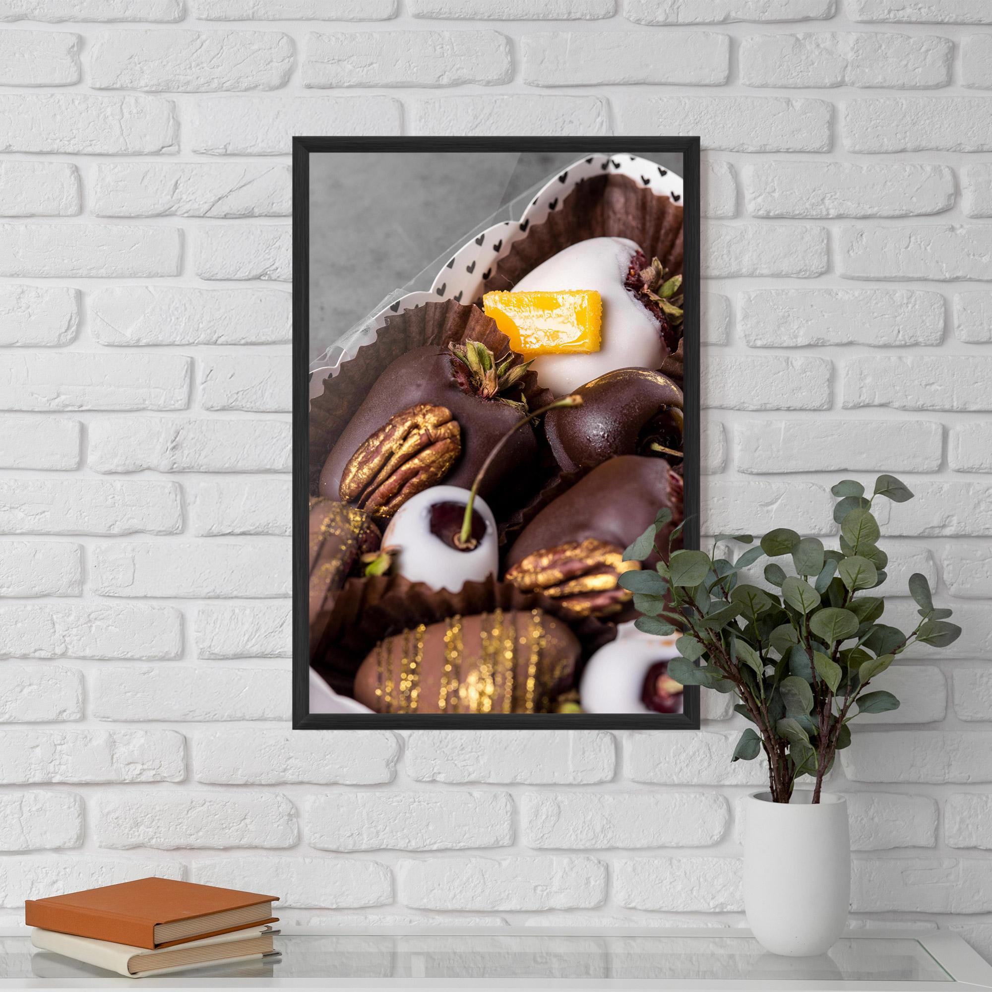 Рамкиран постер Chocolate Covered mockup 5