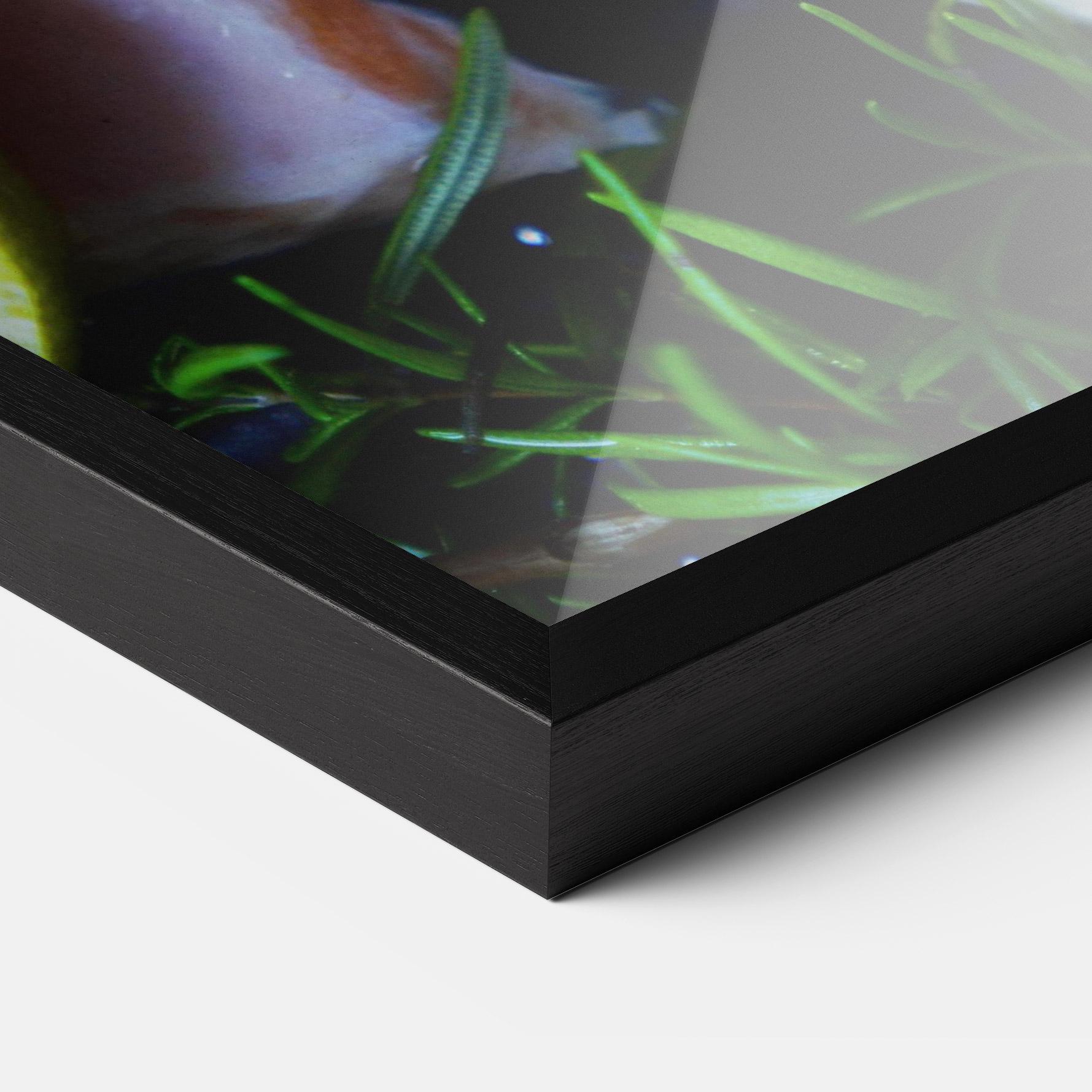 Рамкиран постер Fish With Lemons mockup 3