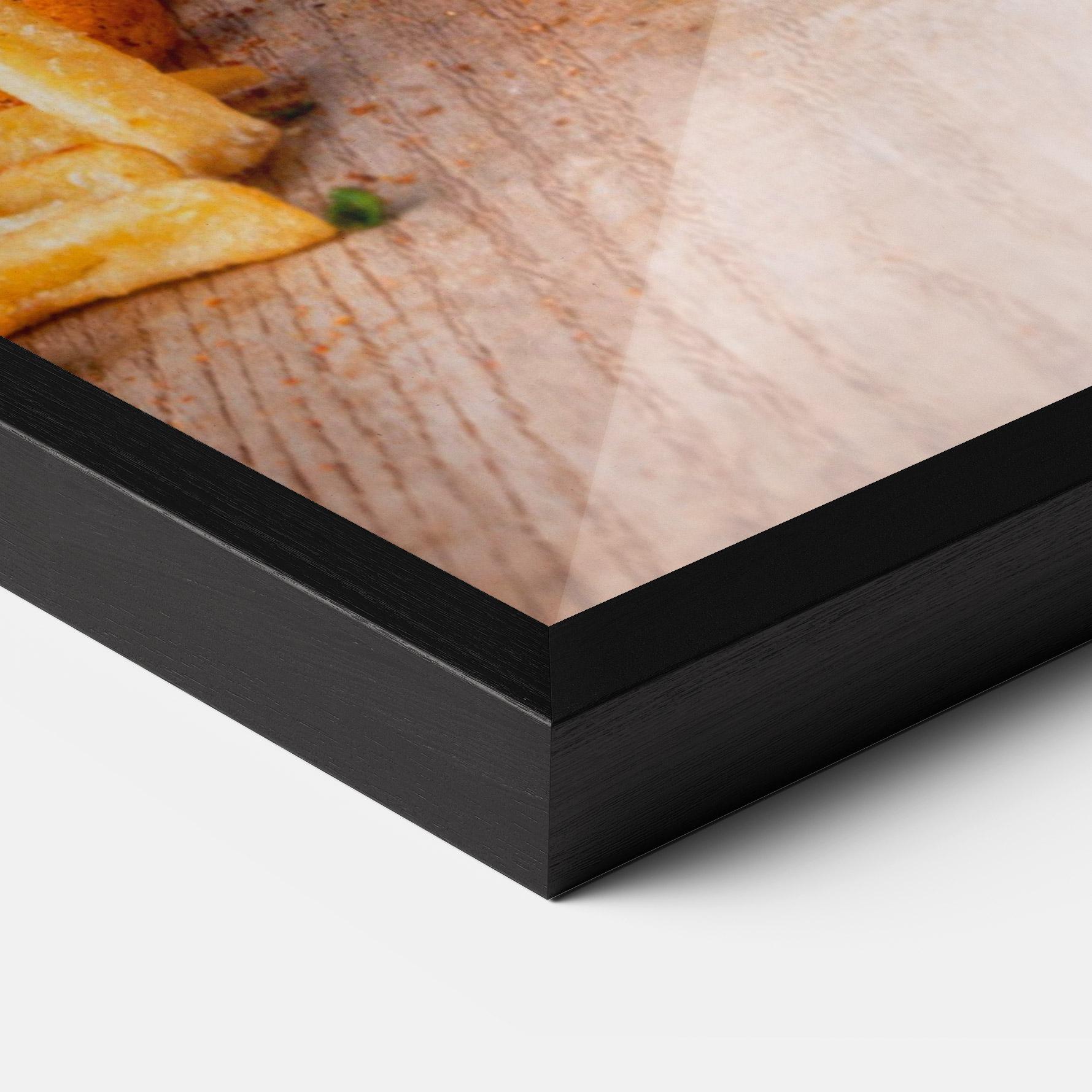 Рамкиран постер Triple Hamburger mockup 3