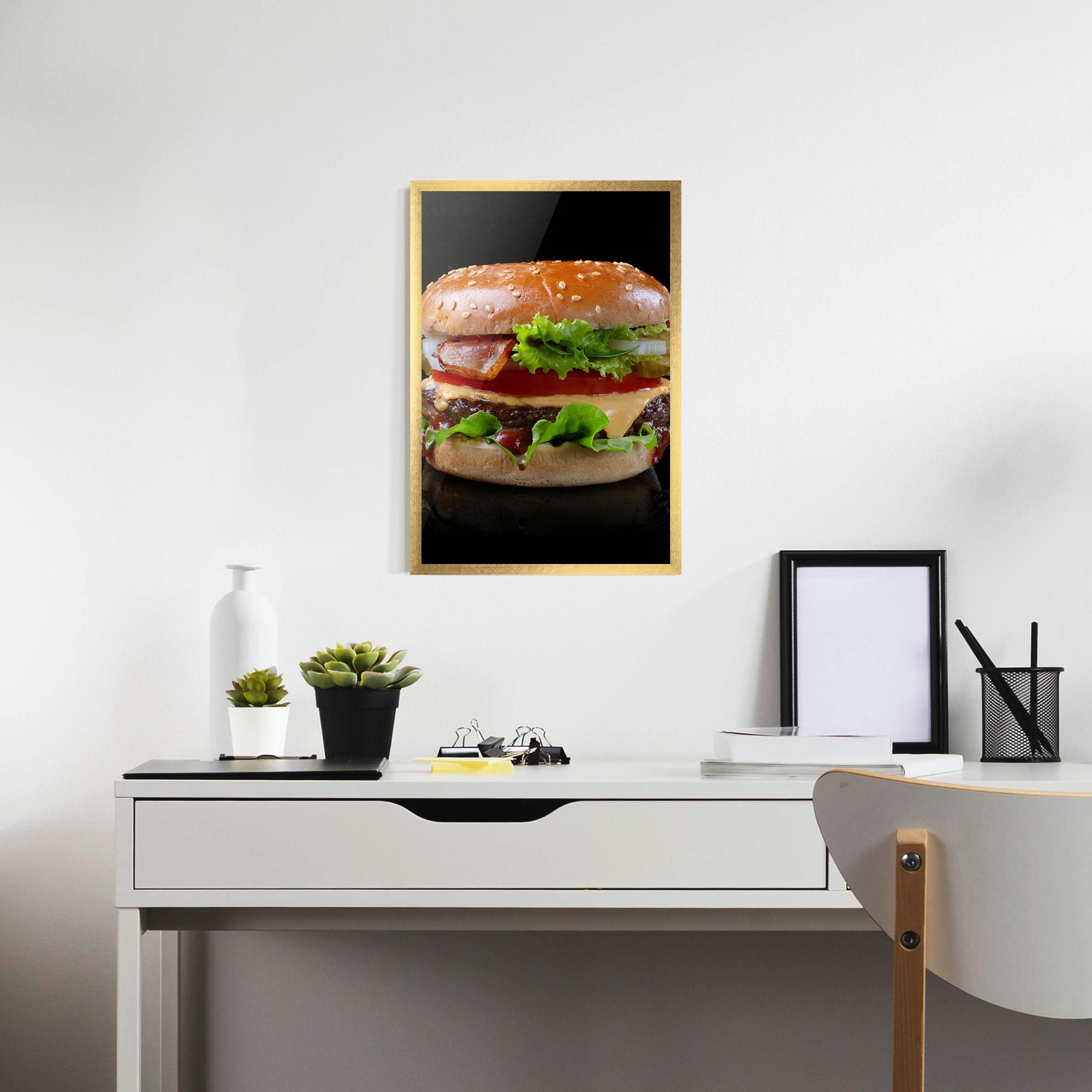 Рамкиран постер Yumm Hamburger mockup 7