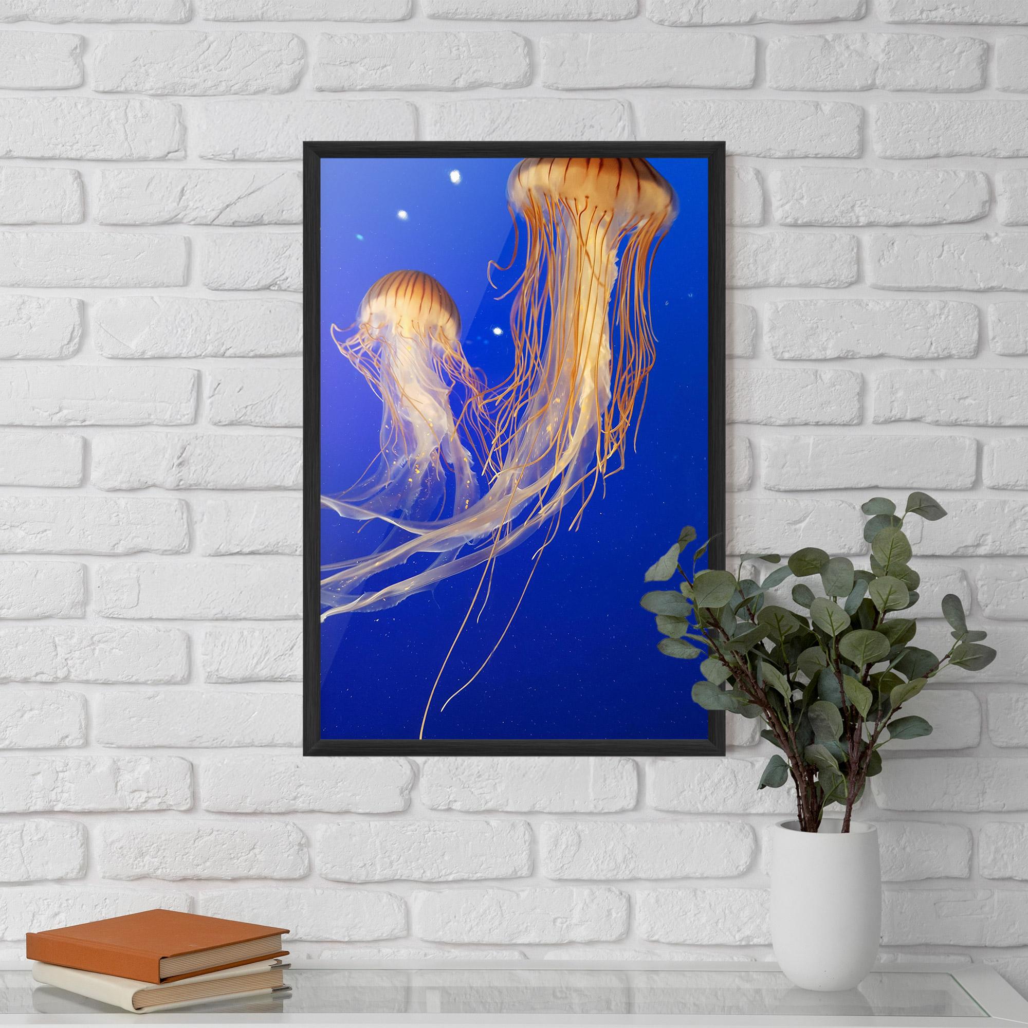 Рамкиран постер Light Orange Jellyfish mockup 5