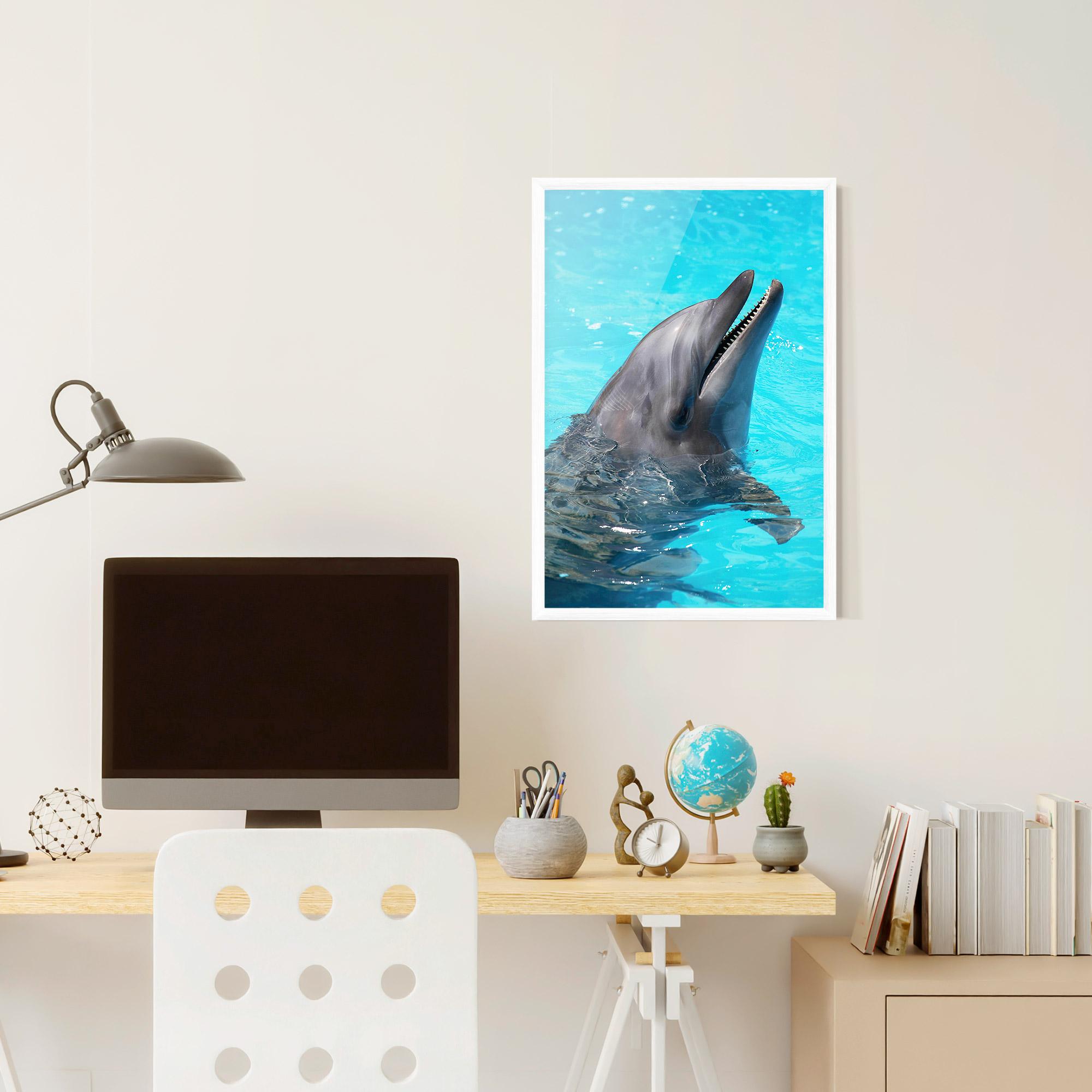 Рамкиран постер Trained Dolphin mockup 6