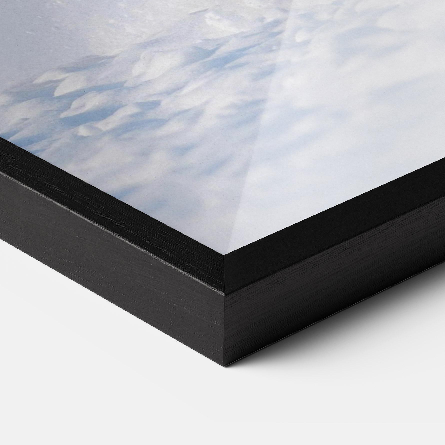 Рамкиран постер Happy Horses Running mockup 3