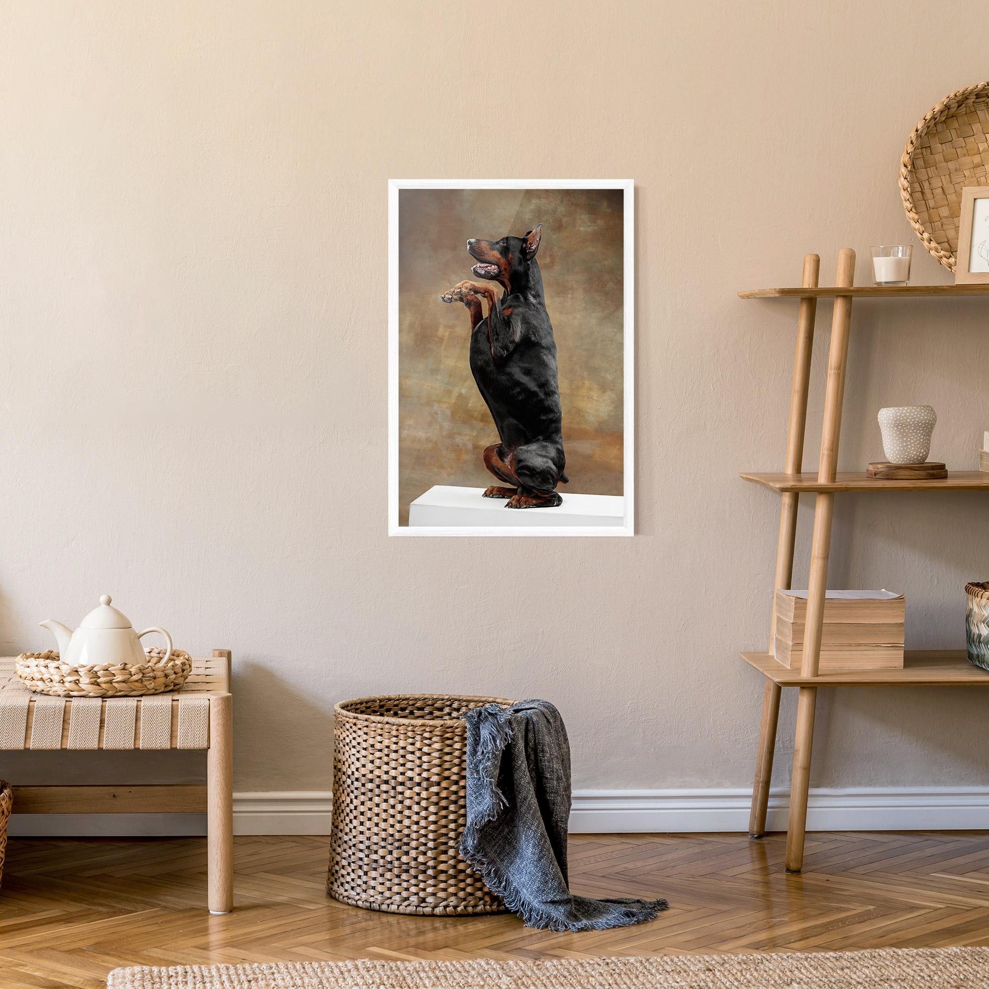 Рамкиран постер Doberman Standing mockup 9