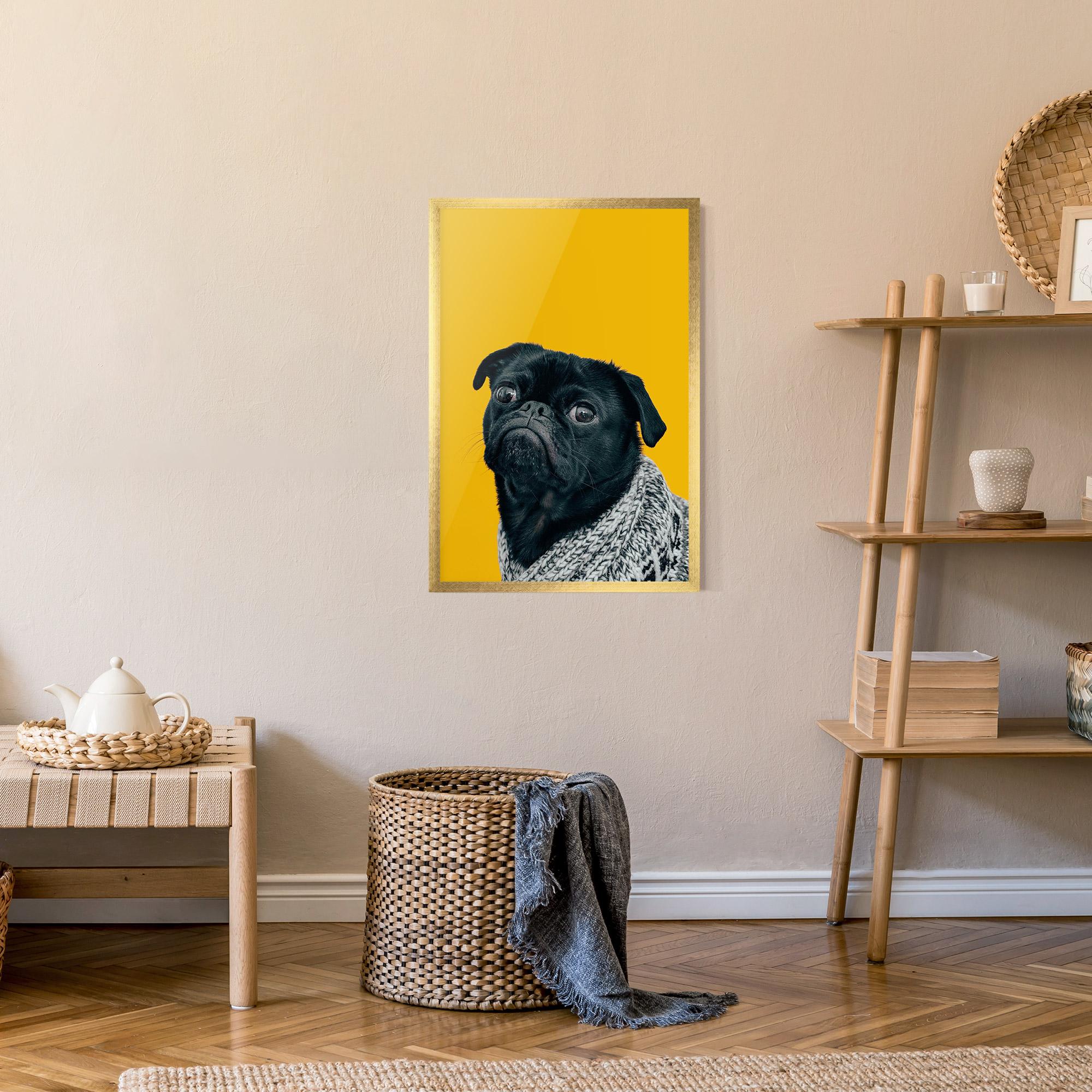 Рамкиран постер Black Pug mockup 9