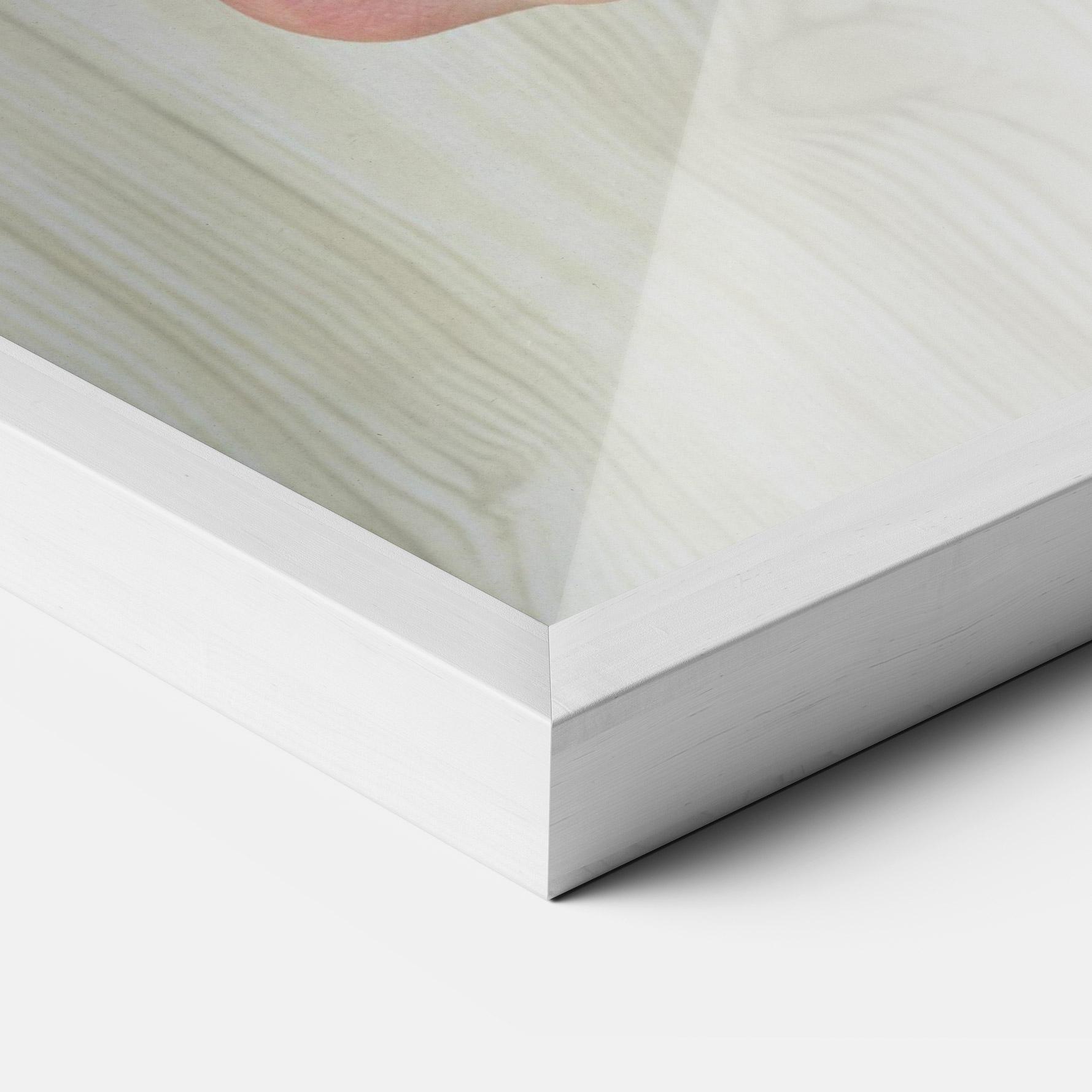 Рамкиран постер Holding Chihuahua mockup 3