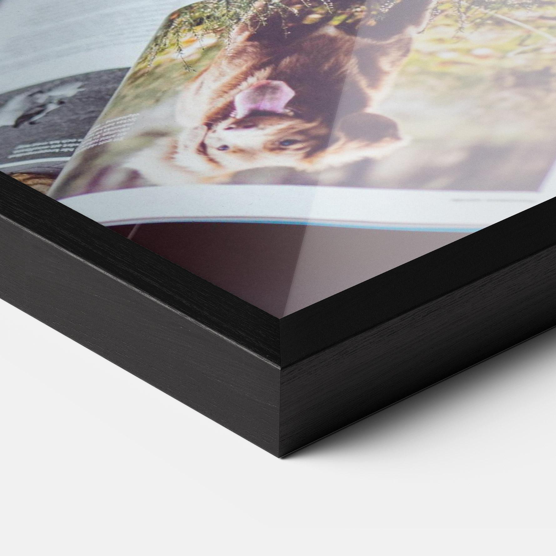 Рамкиран постер Learning Dog mockup 3