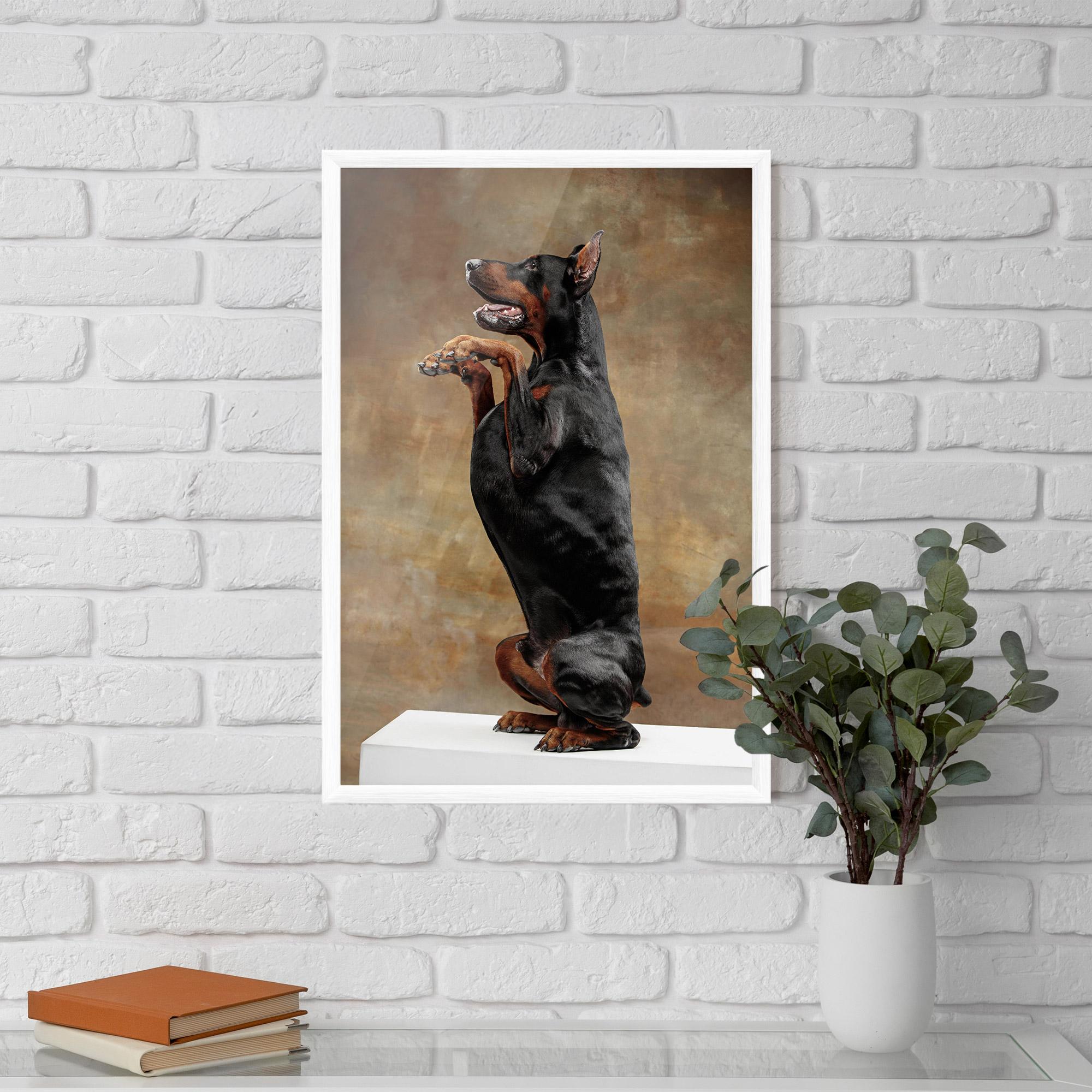 Рамкиран постер Doberman Standing mockup 5