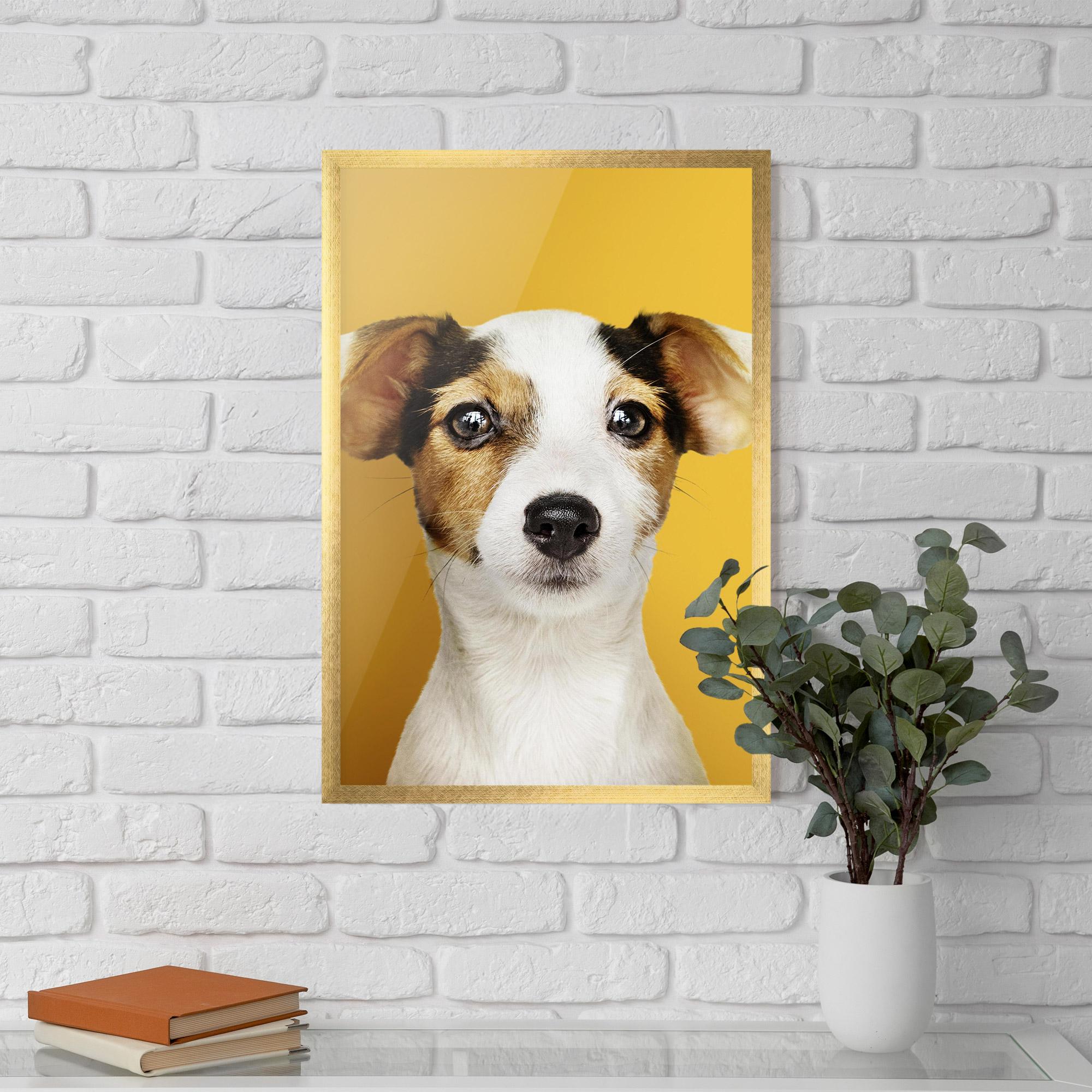Рамкиран постер Puppy On Yellow mockup 5
