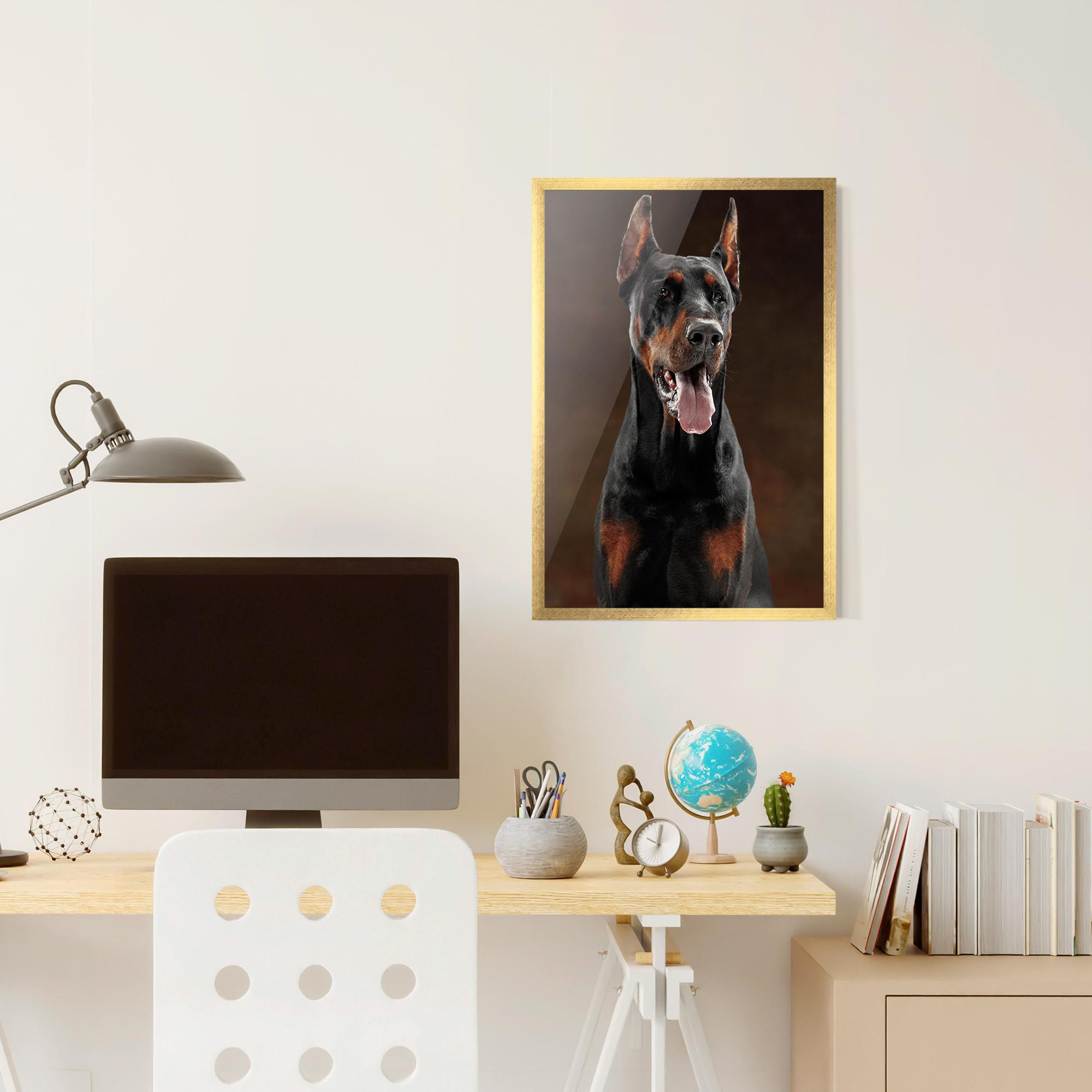 Рамкиран постер Doberman Looking mockup 6