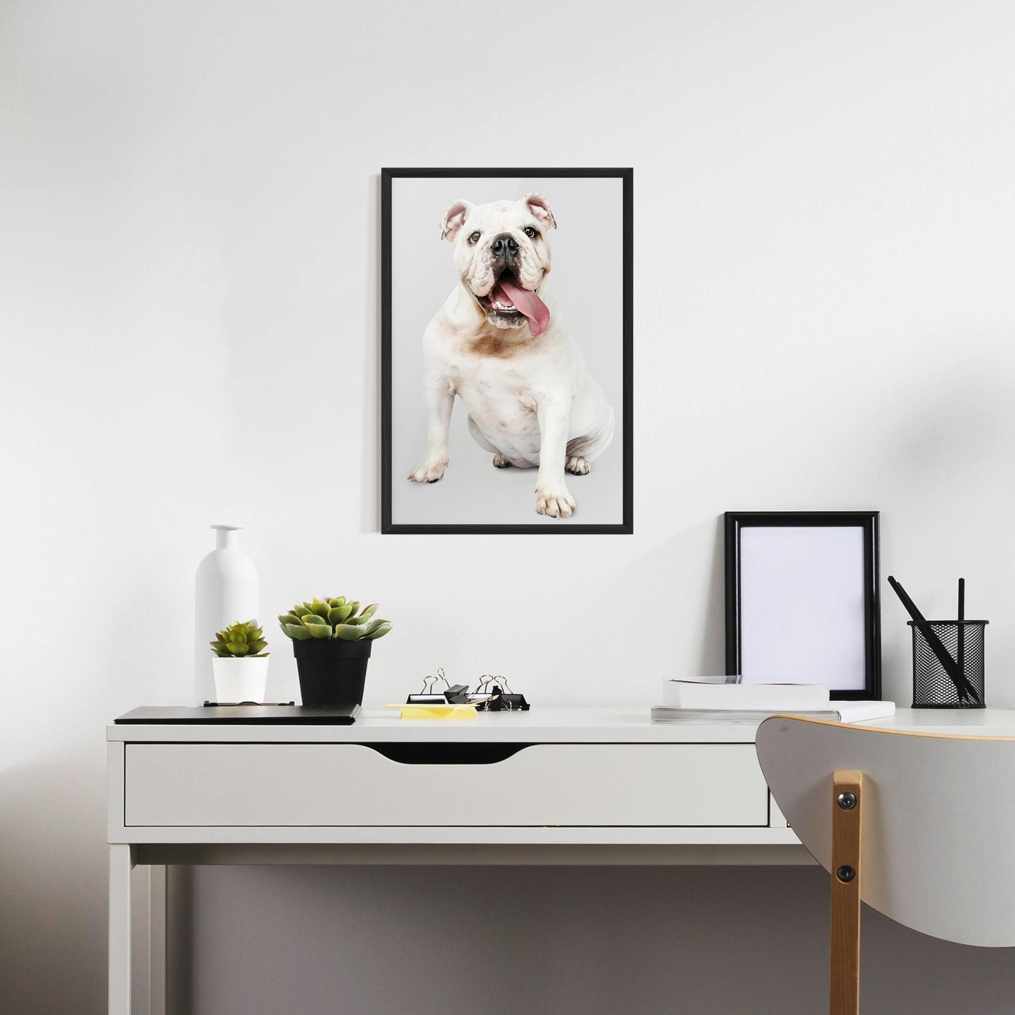 Рамкиран постер Happy White Dog mockup 7