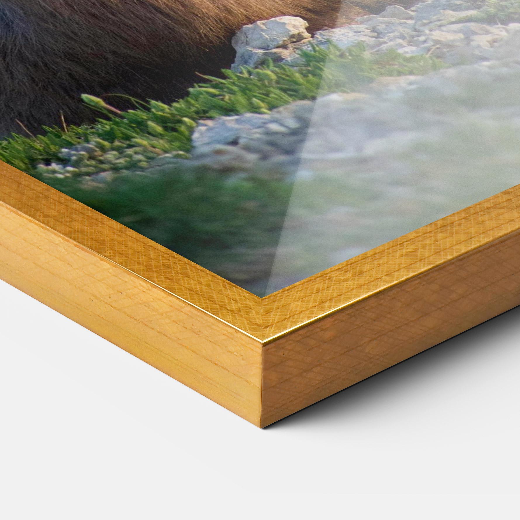 Рамкиран постер Mountain Goat mockup 3