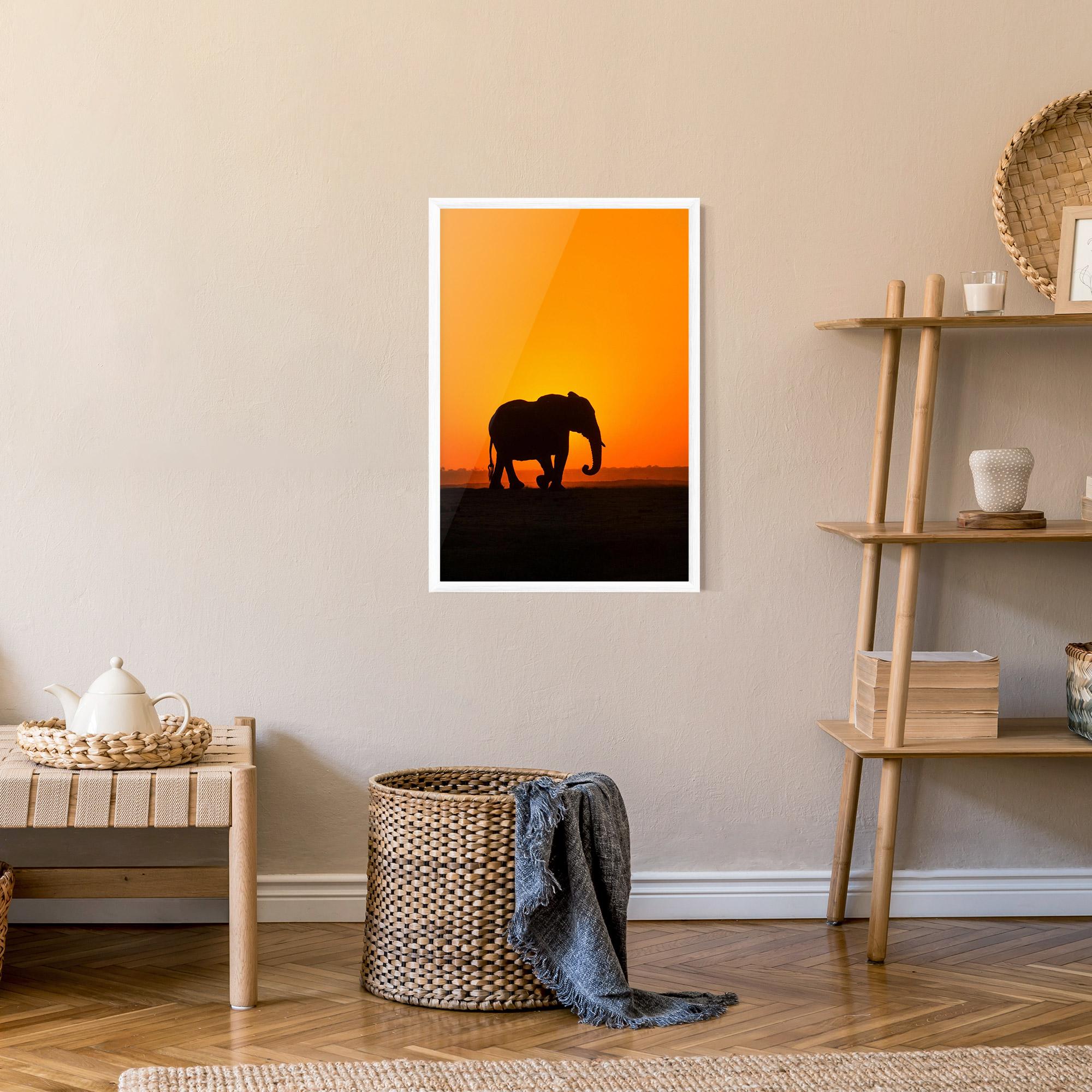 Рамкиран постер Beautiful Elephant mockup 9